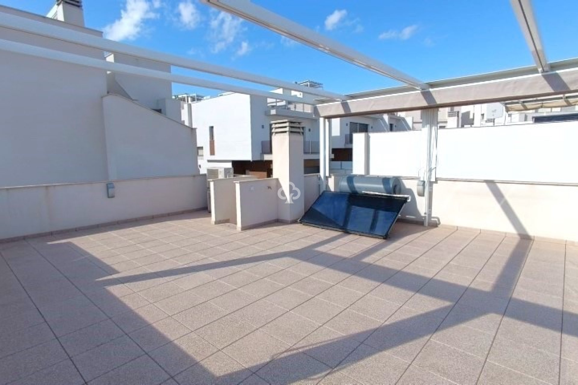 Jälleenmyynti - Chalet independiente -
Orihuela Costa - Villamartín