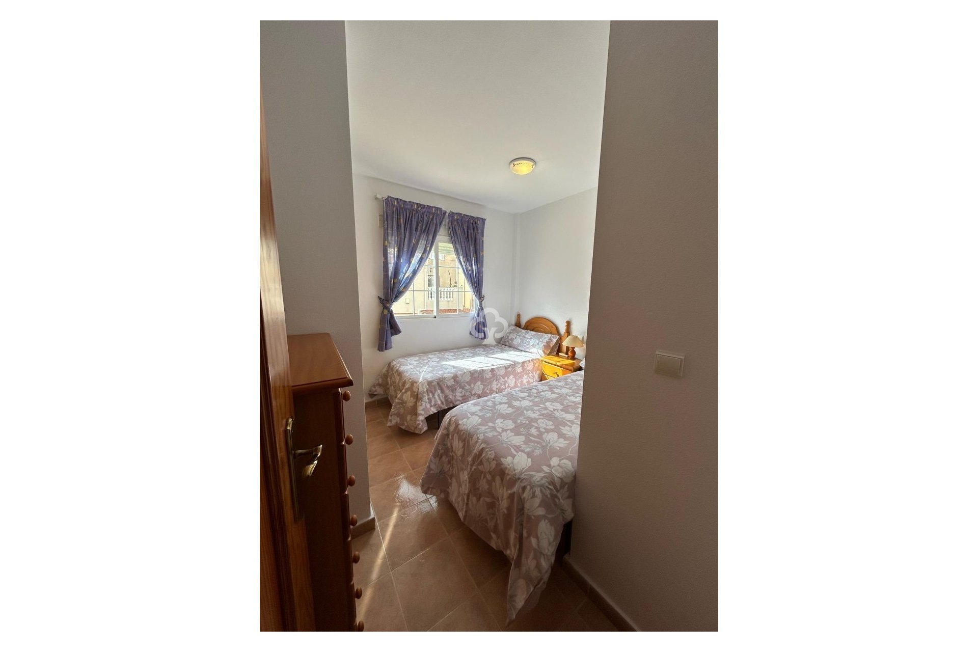 Jälleenmyynti - Duplex -
Torrevieja - 03184