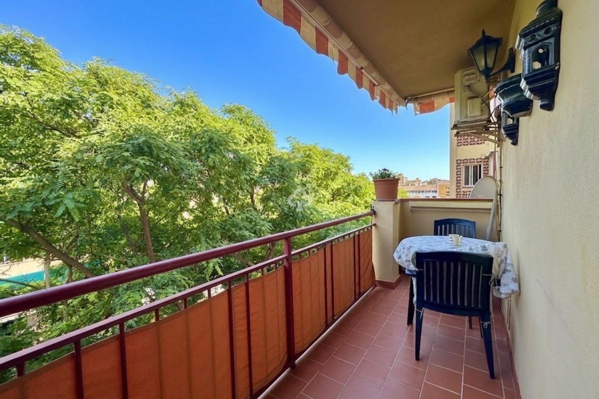 Jälleenmyynti - Huoneisto -
Fuengirola - Centro Ciudad