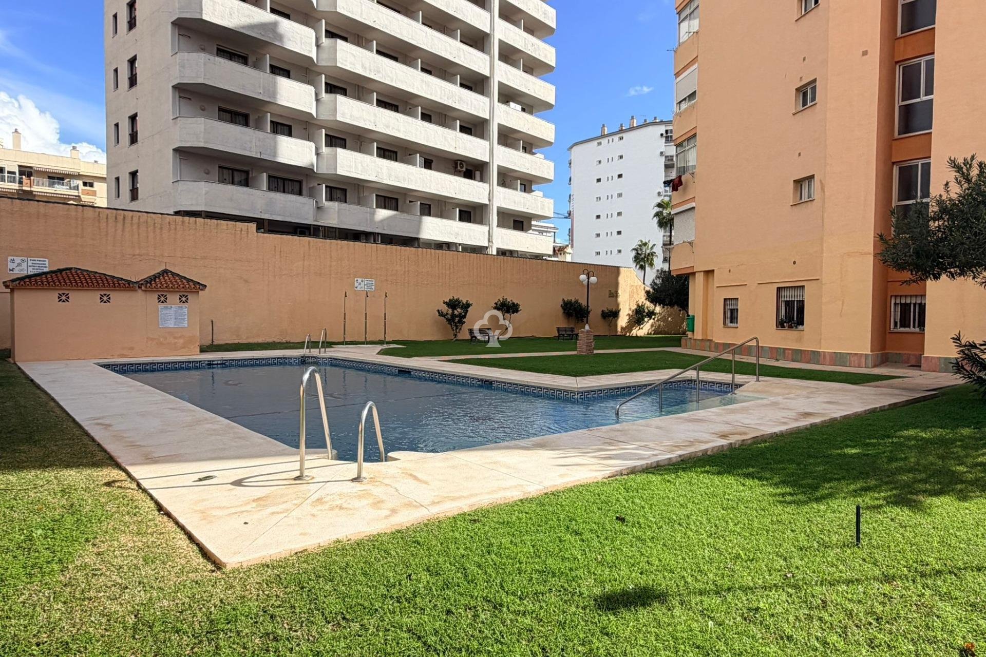 Jälleenmyynti - Huoneisto -
Fuengirola - Centro