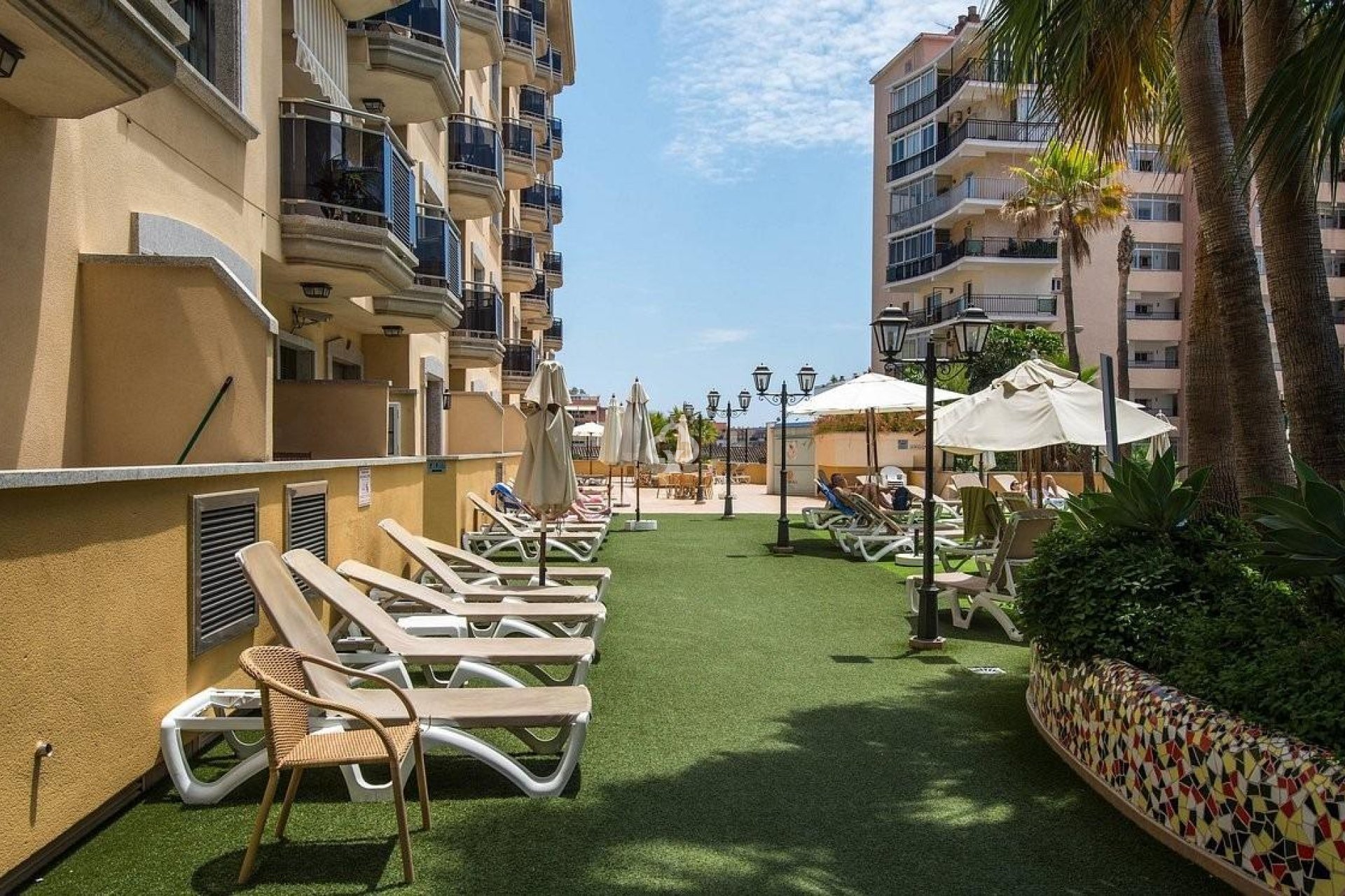 Jälleenmyynti - Huoneisto -
Fuengirola - Los Boliches