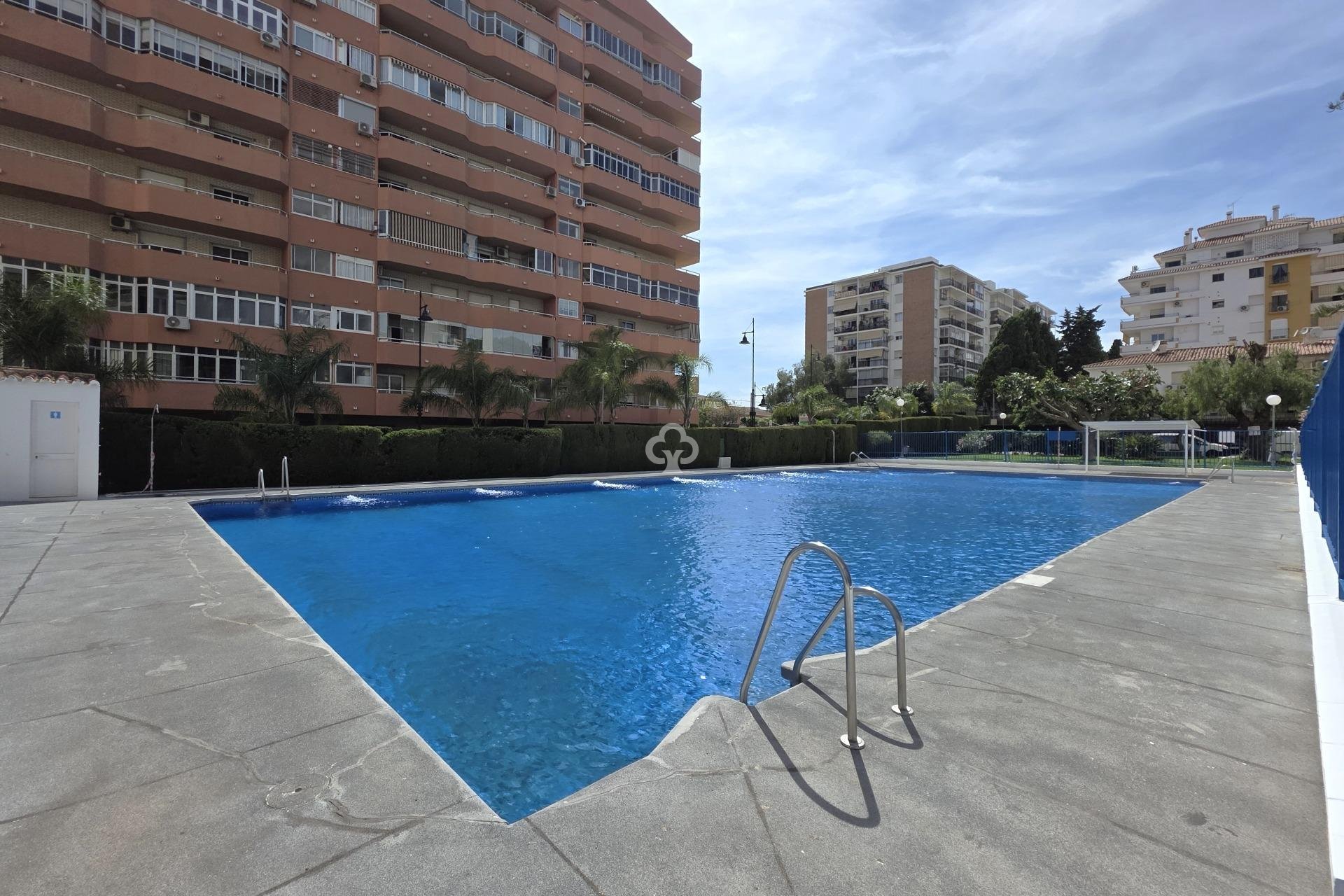 Jälleenmyynti - Huoneisto -
Fuengirola - Los Boliches