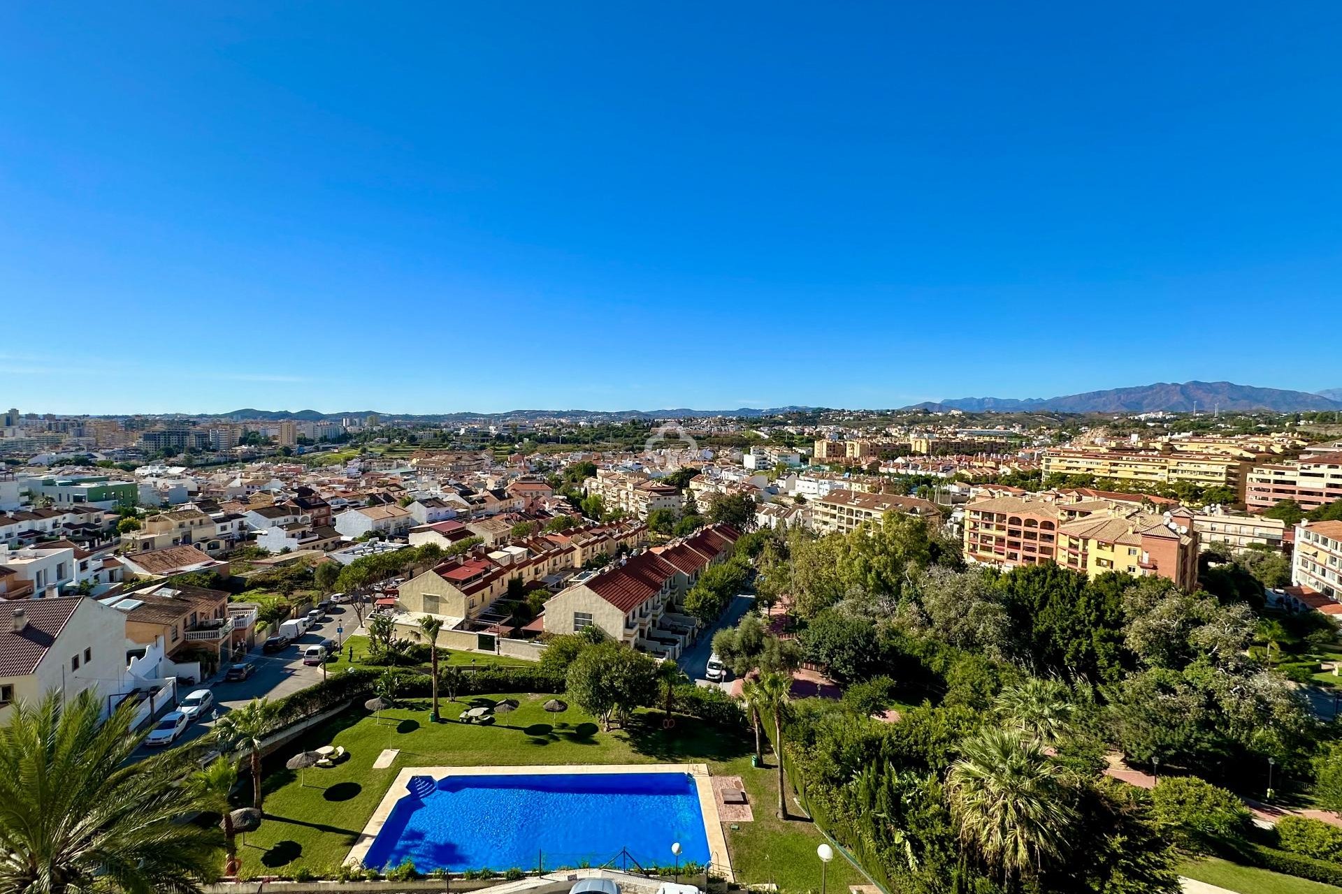 Jälleenmyynti - Huoneisto -
Fuengirola - Los Pacos