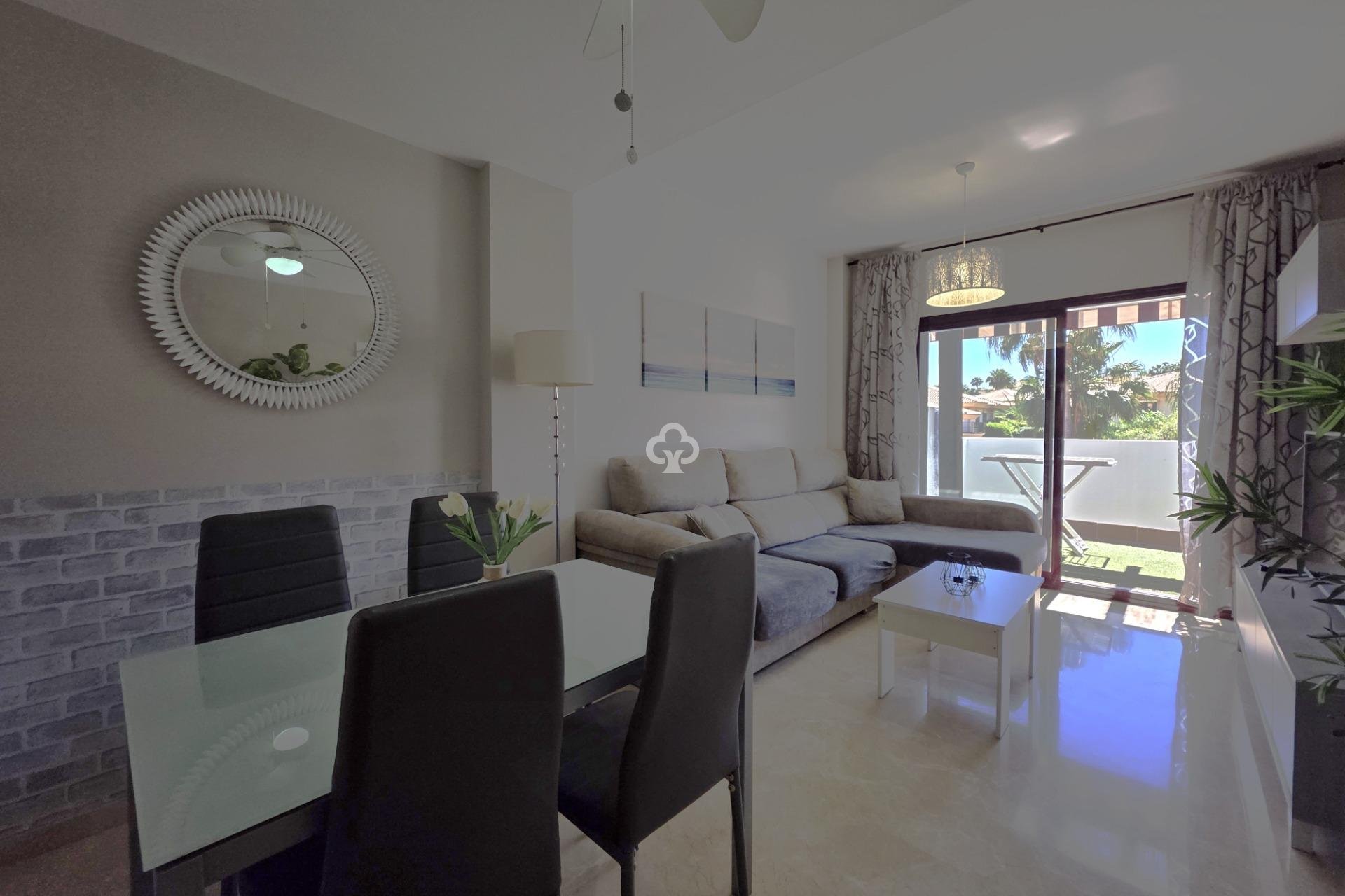 Jälleenmyynti - Huoneisto -
Mijas - Riviera del Sol