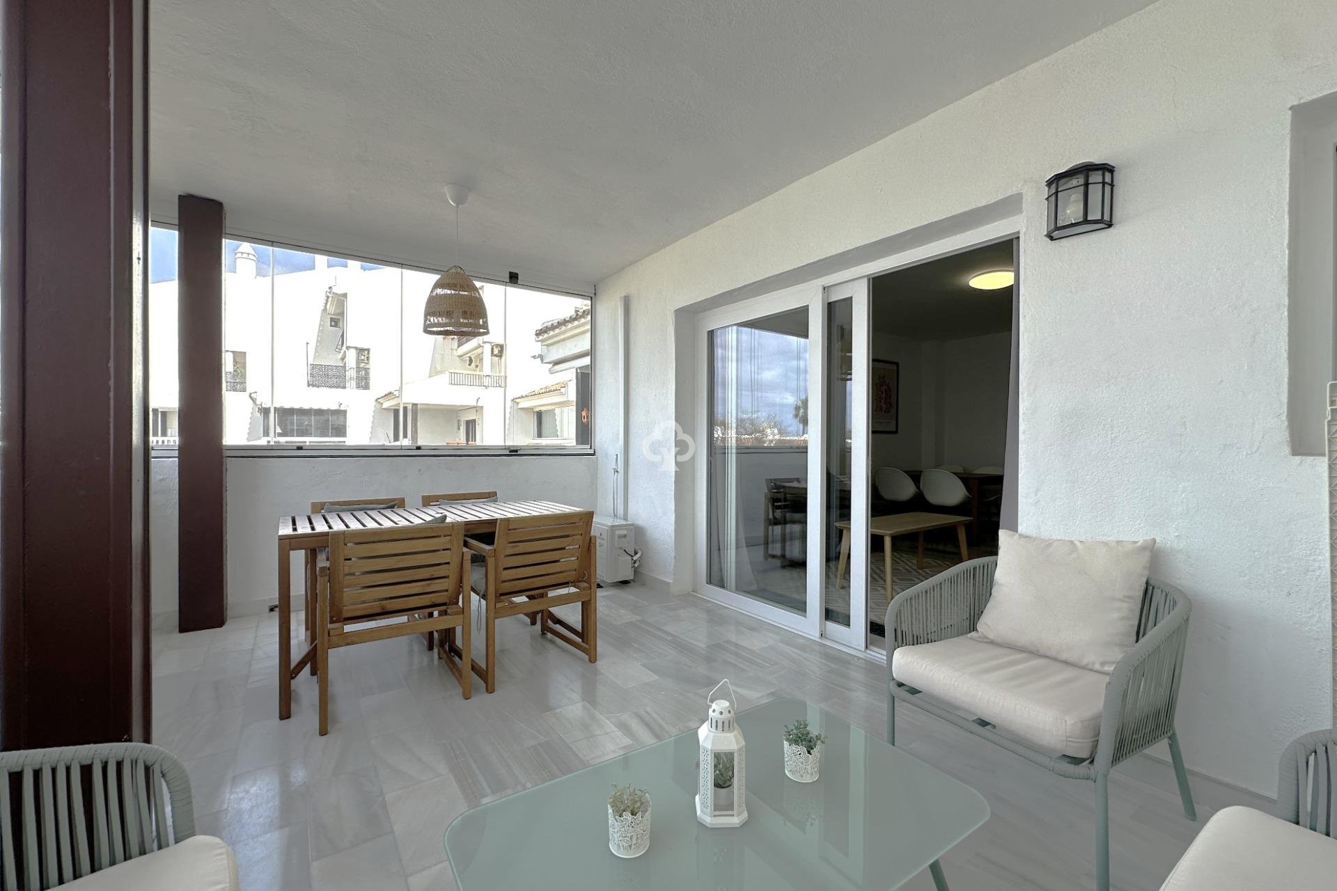 Jälleenmyynti - Huoneisto -
Mijas - Sitio de calahonda - atalaya