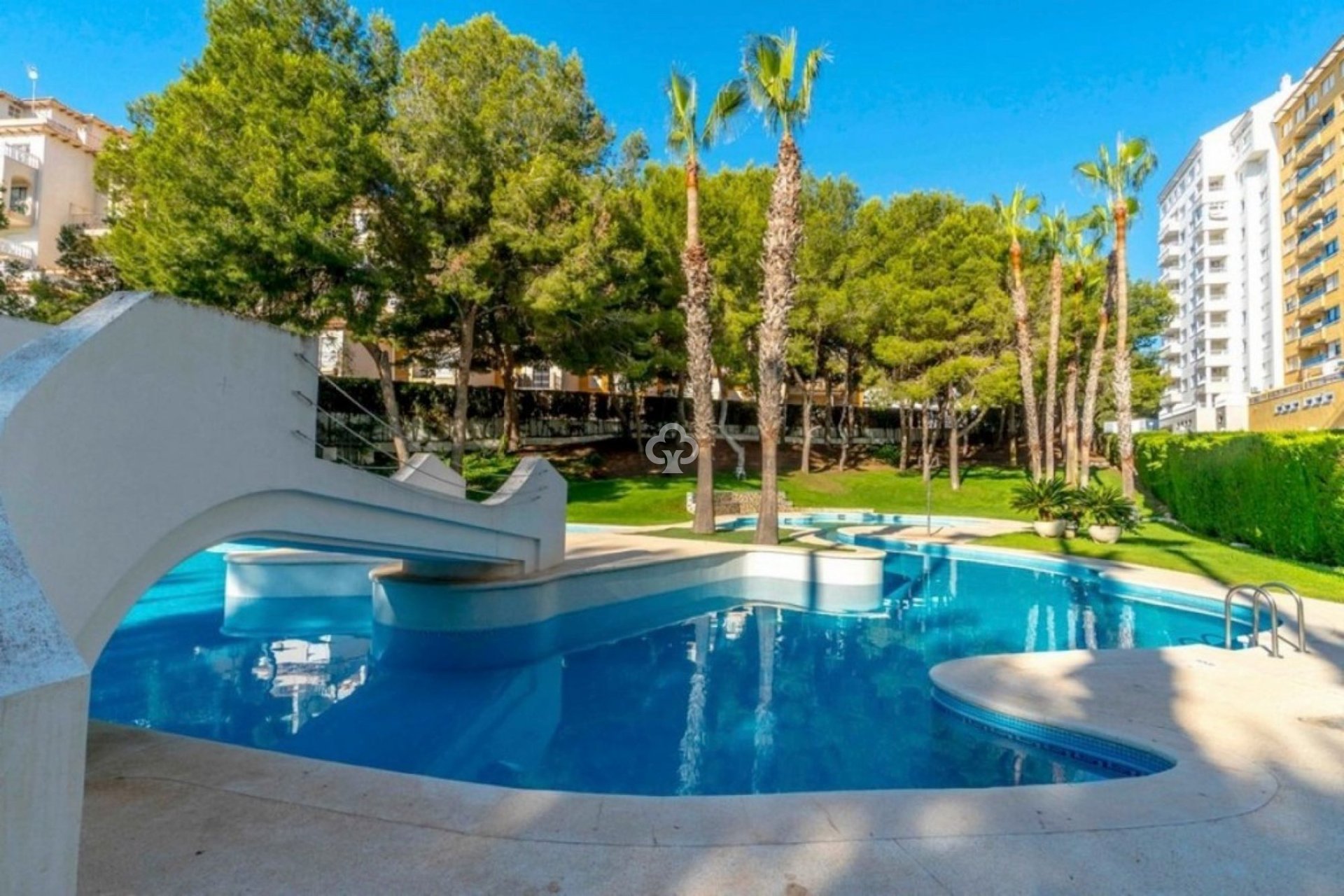 Jälleenmyynti - Huoneisto -
Orihuela Costa - Dehesa de campoamor