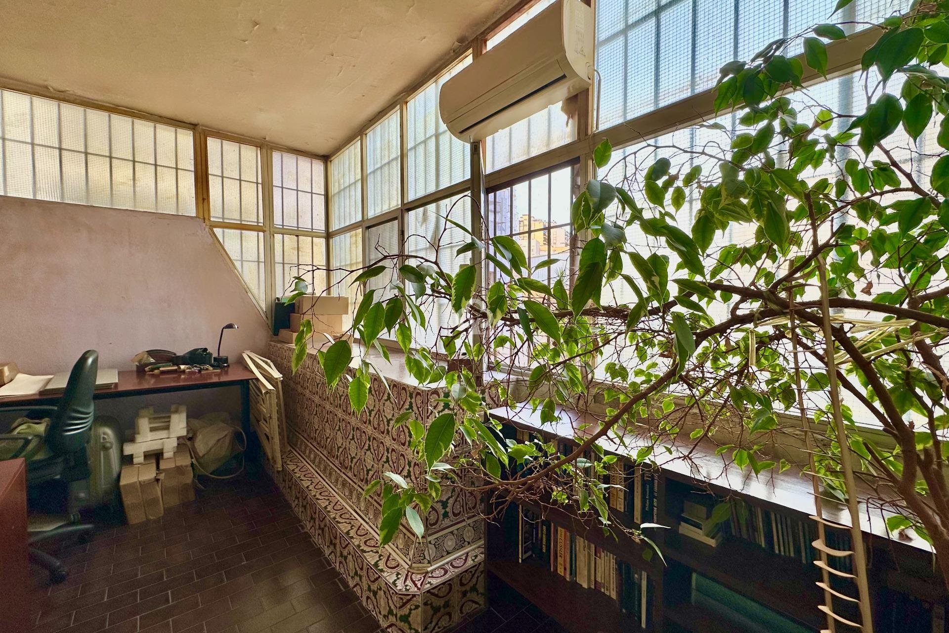 Jälleenmyynti - Huoneisto -
Torremolinos - Centro