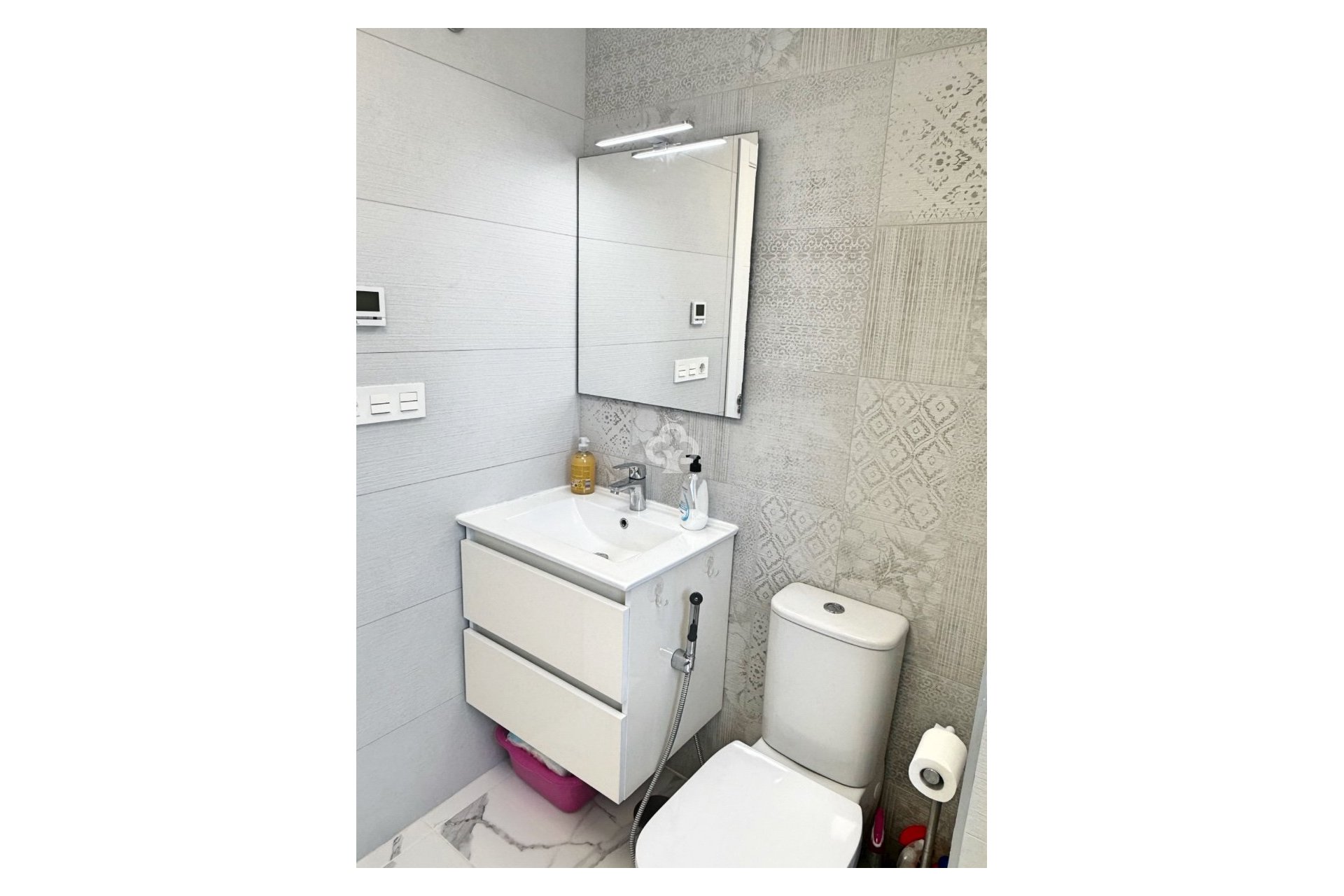 Jälleenmyynti - Huoneisto -
Torrevieja - Nueva Torrevieja - Aguas Nuevas