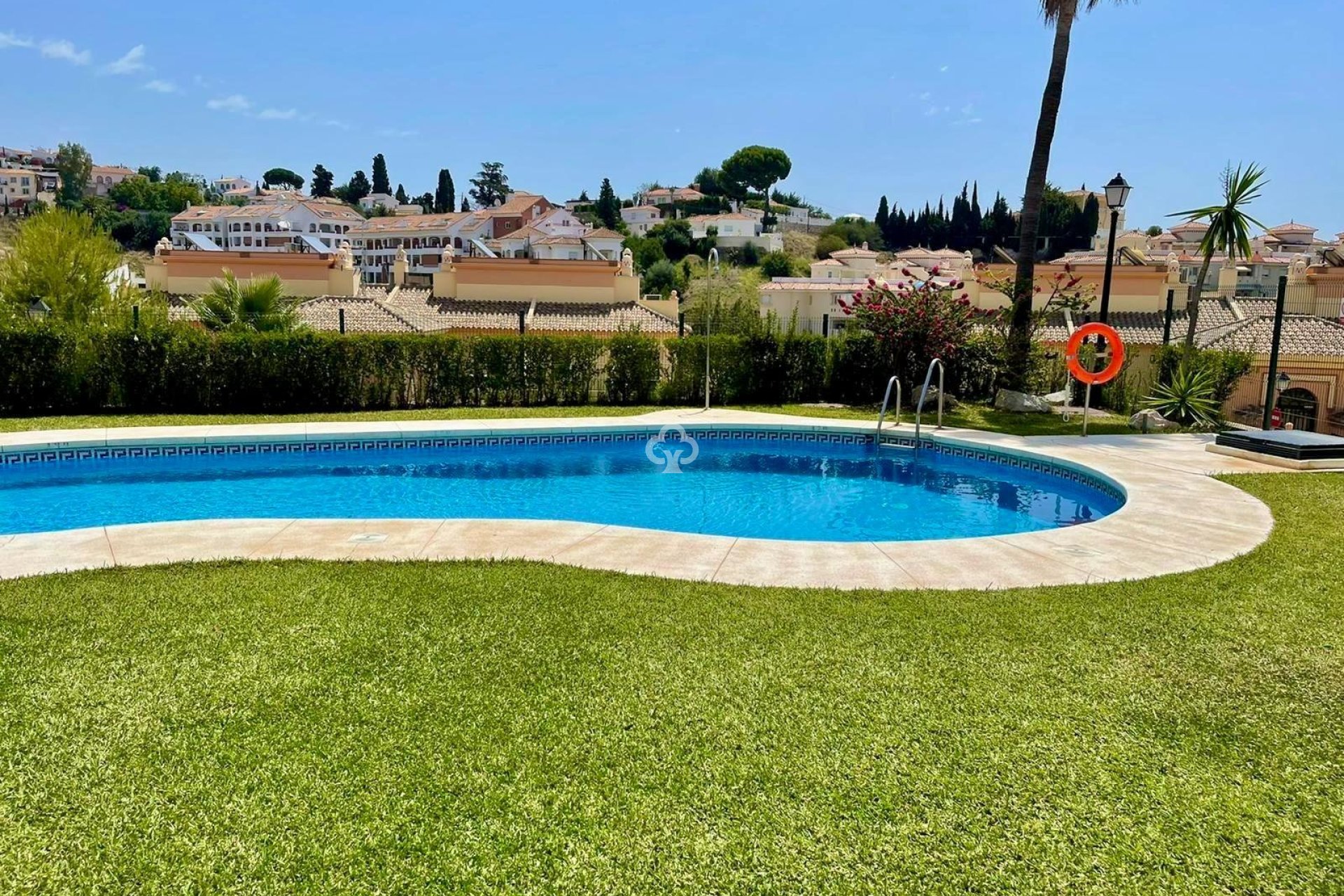 Jälleenmyynti - Kattohuoneisto -
Fuengirola - Los Pacos