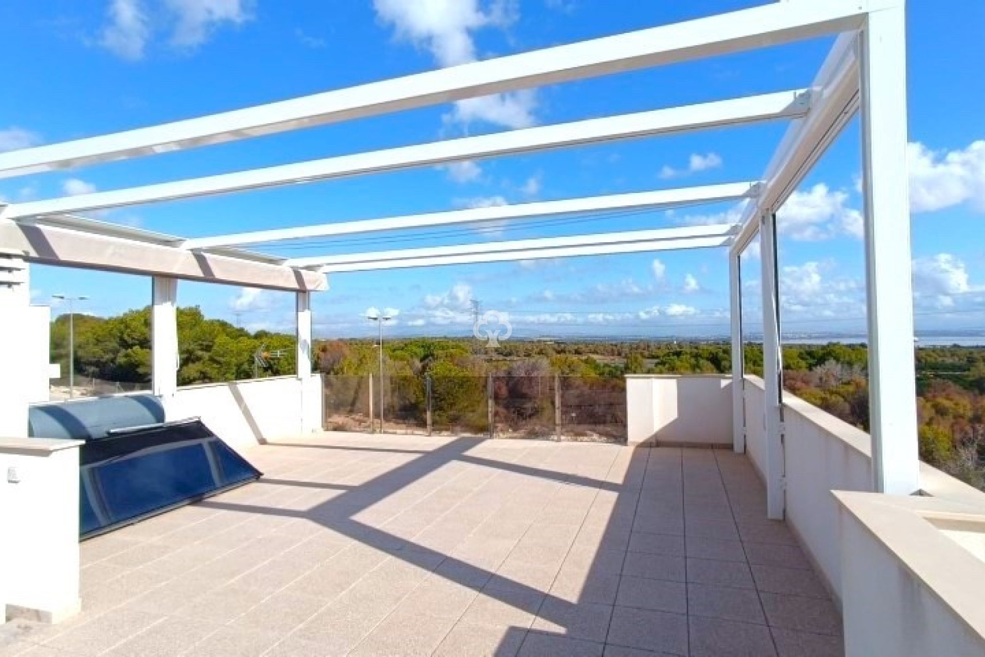 Jälleenmyynti - Omakotitalo -
Orihuela Costa - Villamartín