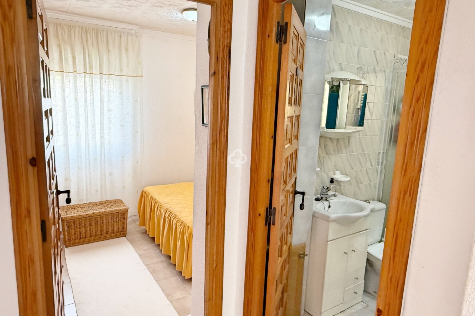 Jälleenmyynti - Omakotitalo -
Torrevieja - 03184