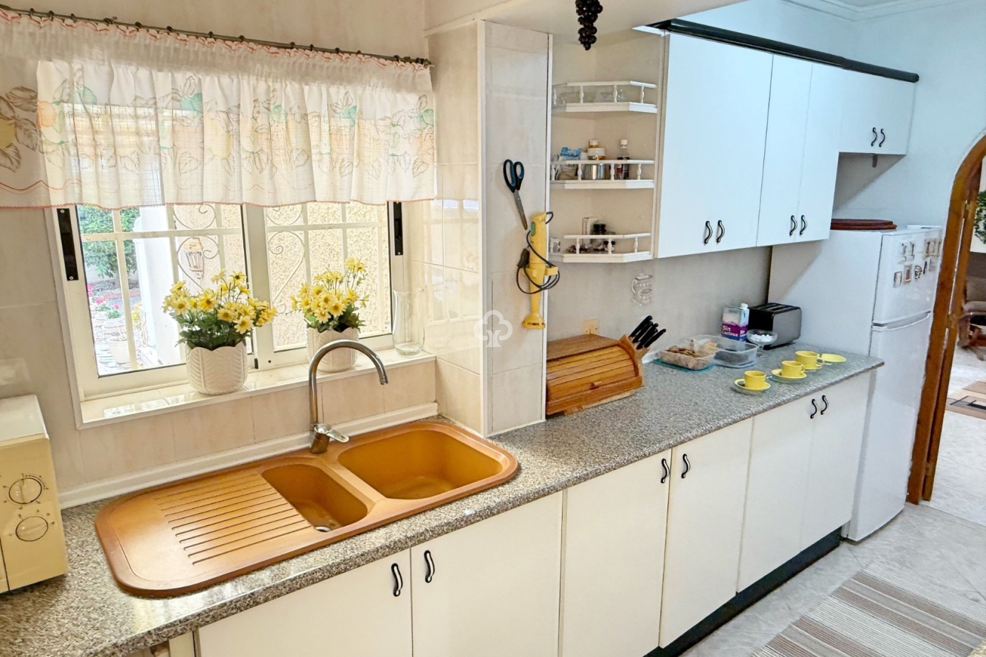 Jälleenmyynti - Omakotitalo -
Torrevieja - 03184