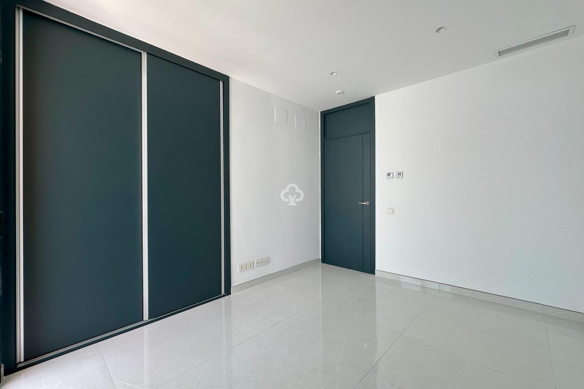 Jälleenmyynti - Paritalo -
Fuengirola - Los Pacos