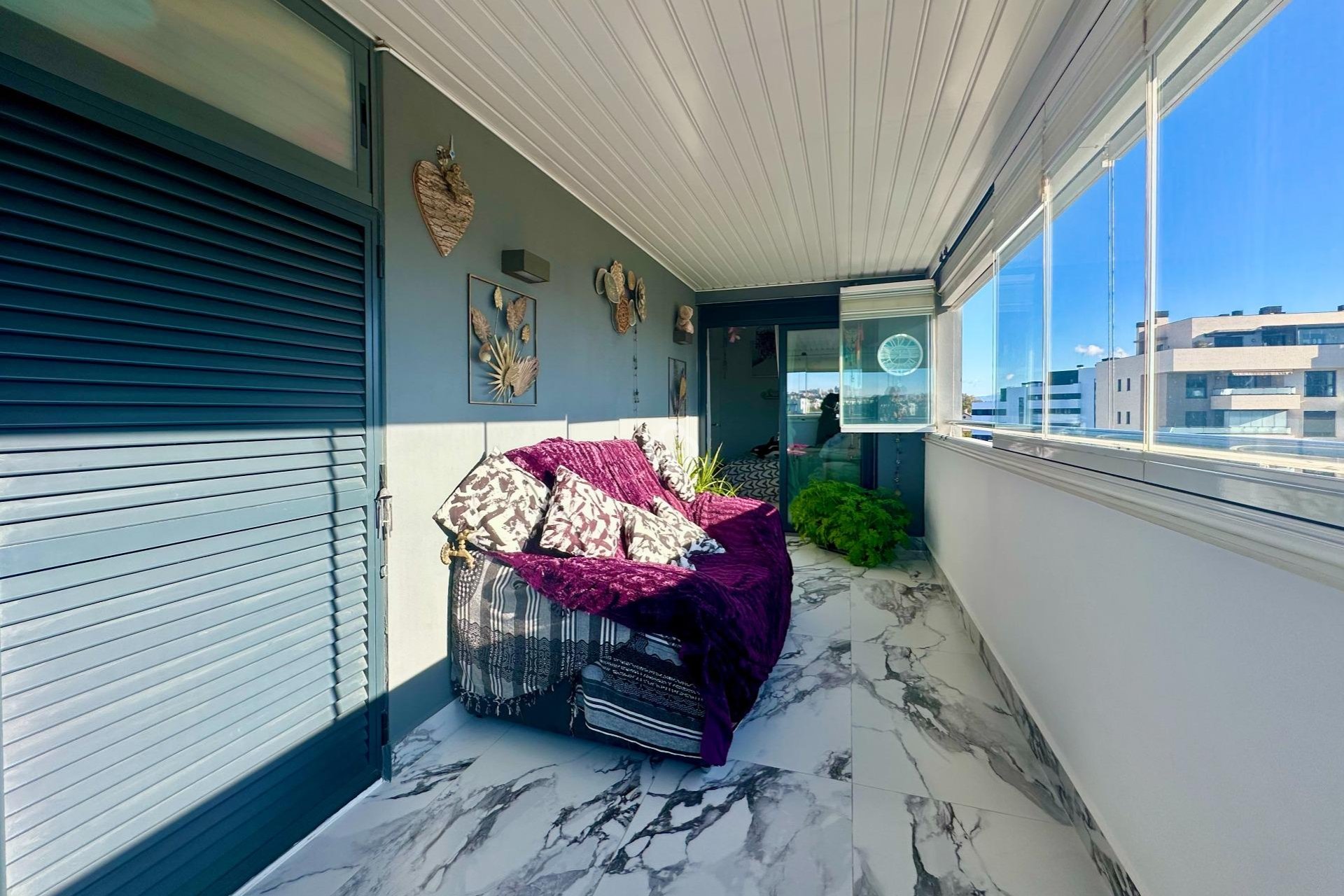 Jälleenmyynti - Piso -
Torremolinos - Los Alamos