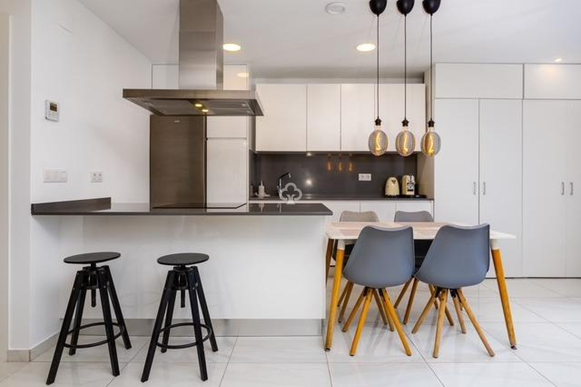 Jälleenmyynti - Terraced house -
Orihuela Costa - Las Filipinas