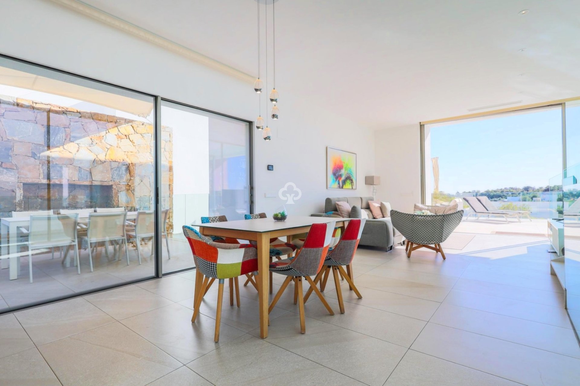 Jälleenmyynti - Villa -
Orihuela - 03189