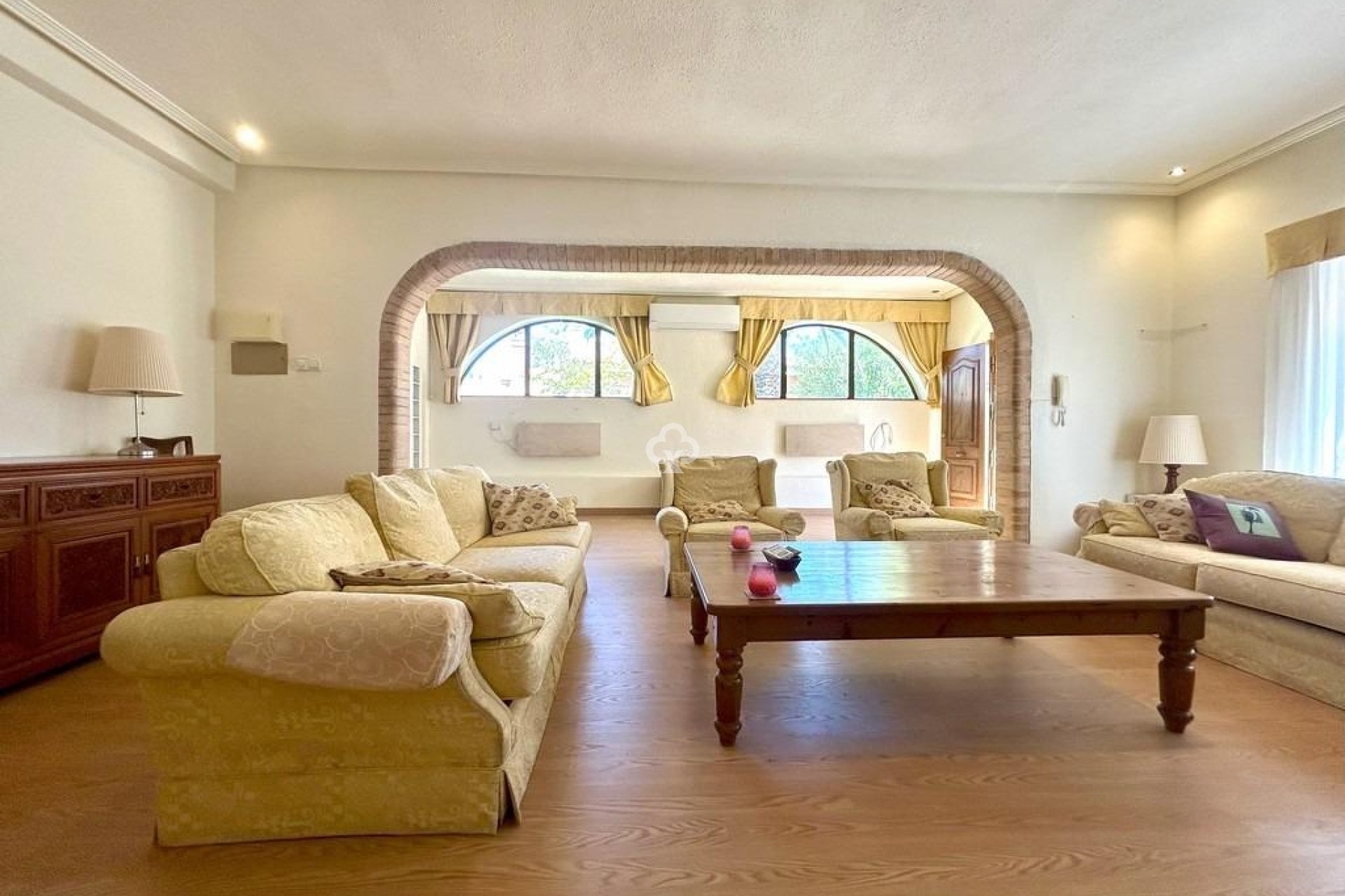 Jälleenmyynti - Villa -
Orihuela Costa - Aguamarina