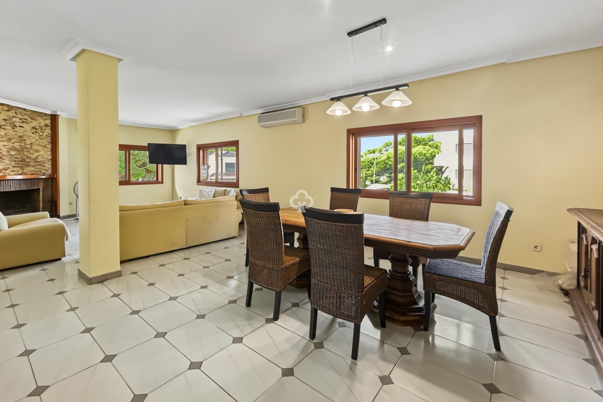Jälleenmyynti - Villa -
Orihuela Costa - Campoamor