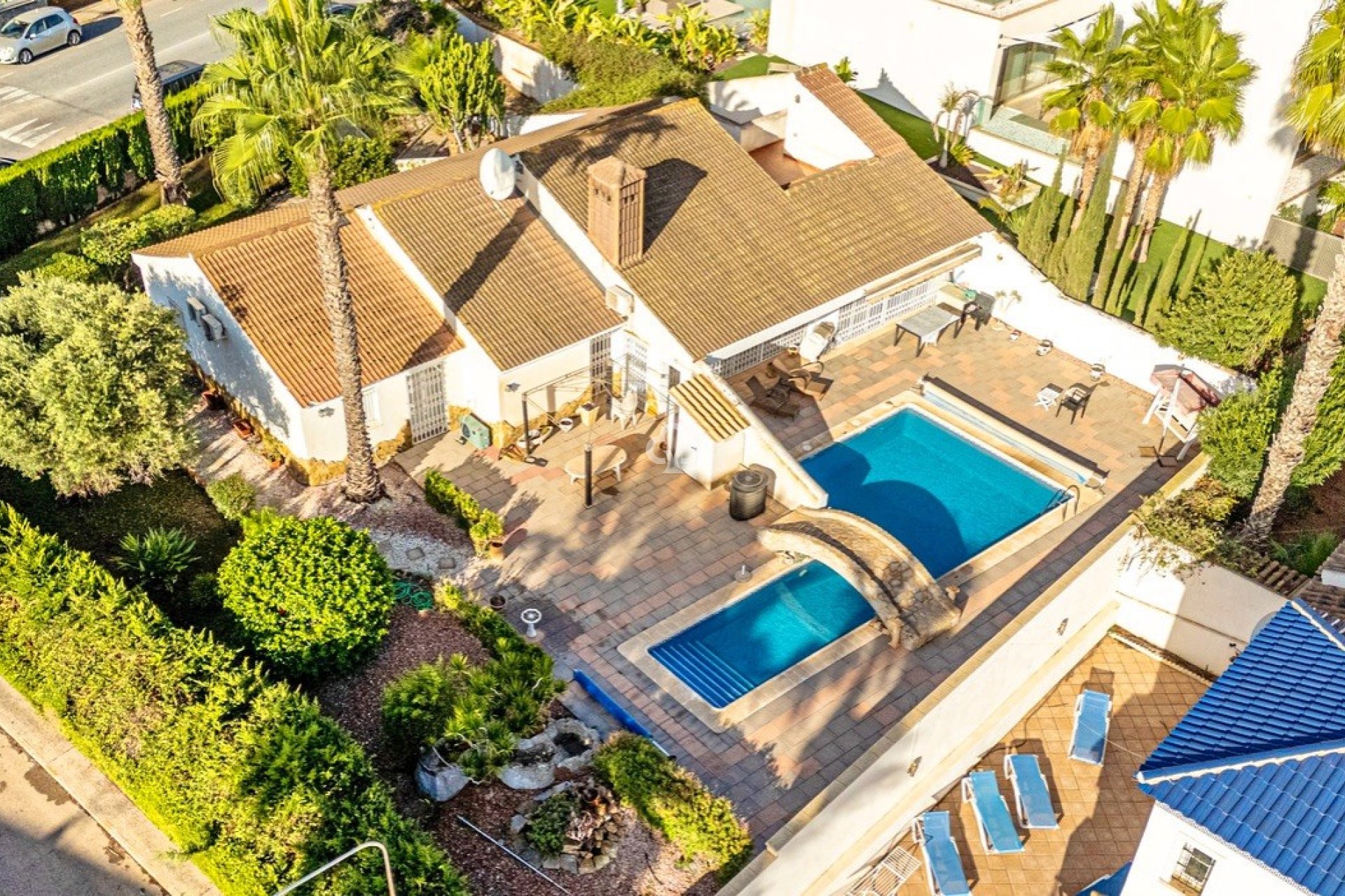 Jälleenmyynti - Villa -
Orihuela Costa - Villamartín