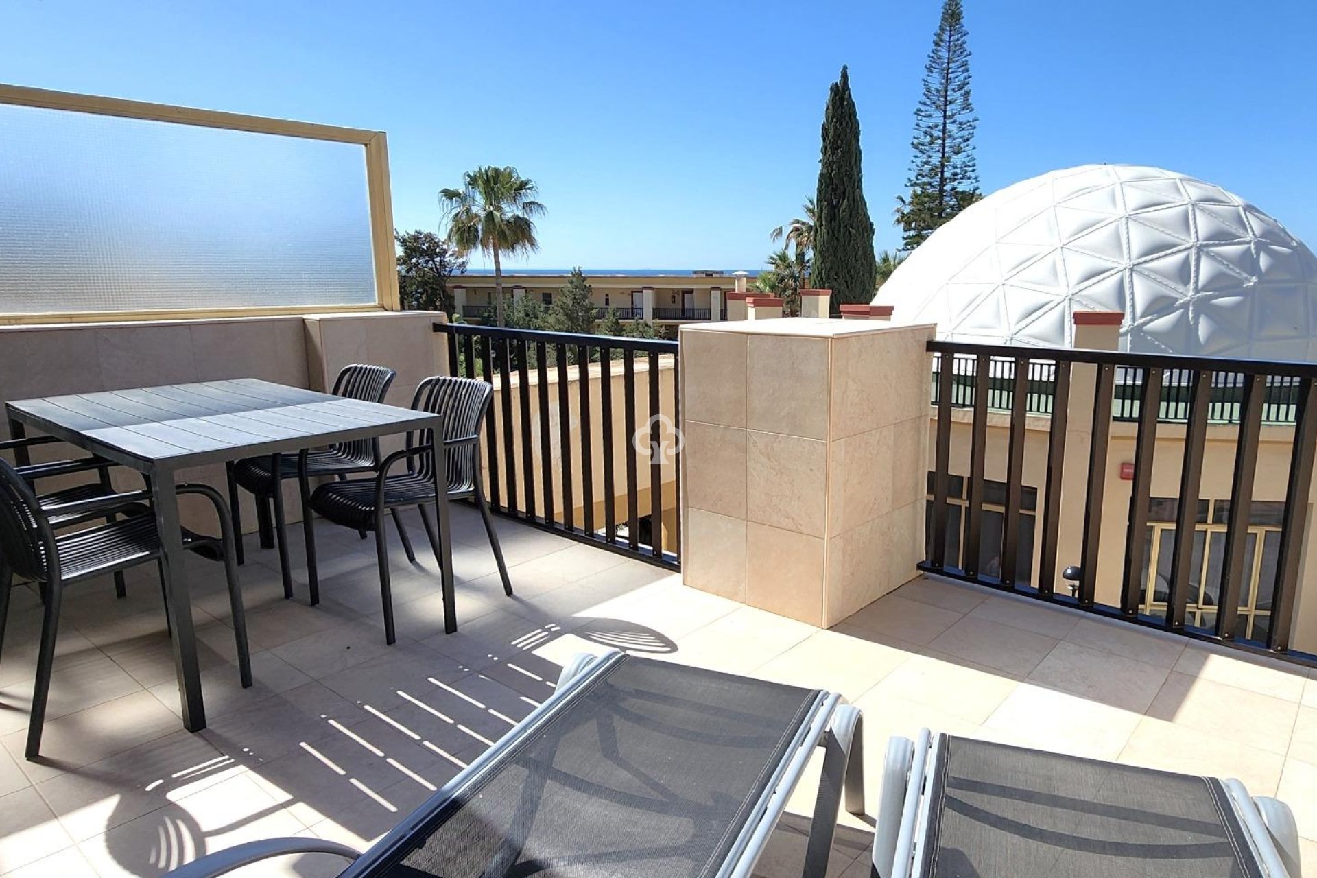 Jälleenmyynti - Yksiö -
Mijas - Sitio de calahonda - atalaya