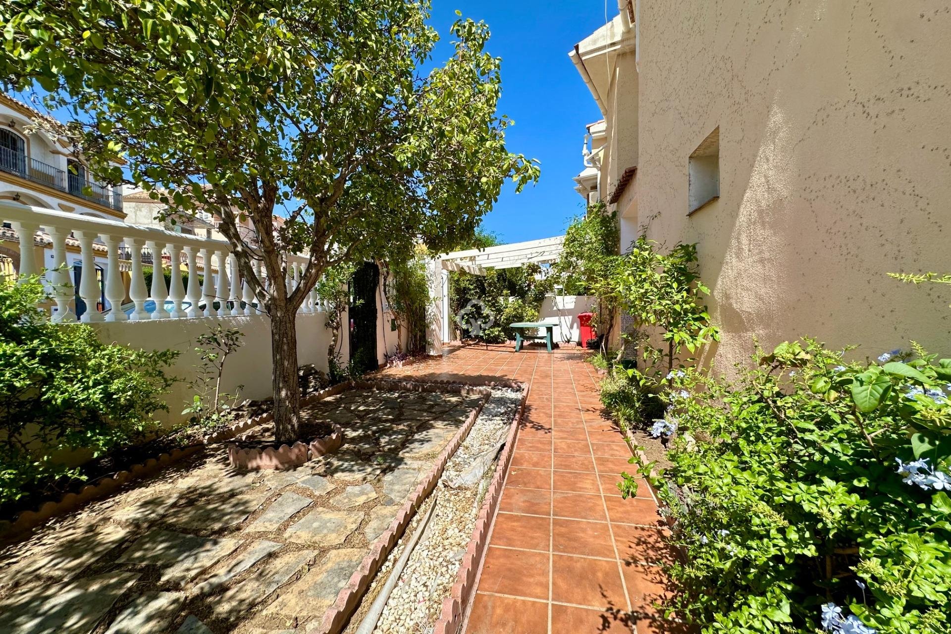 Long Term Rental - Semi-detached house -
Benalmádena - Arroyo de la miel
