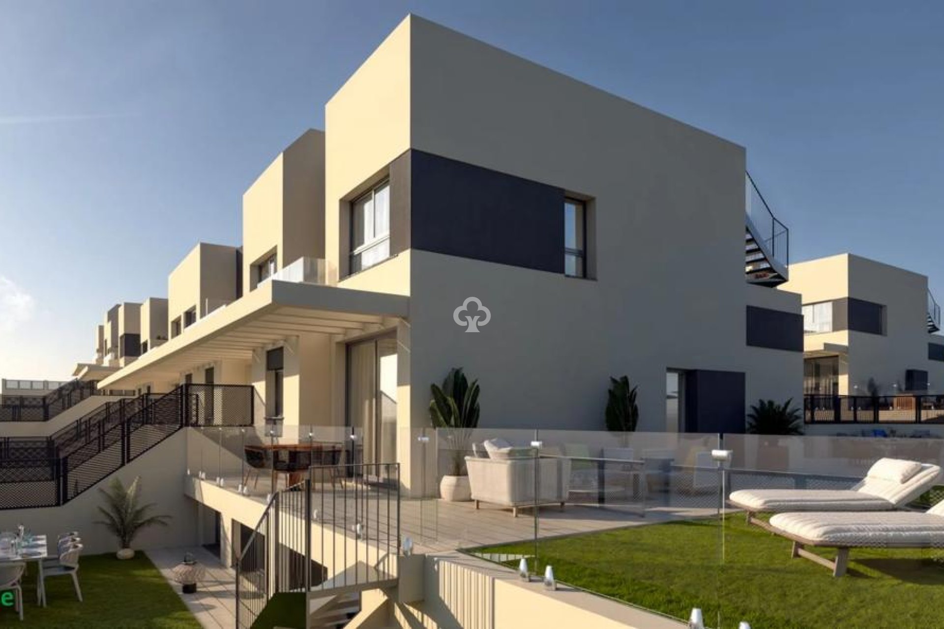 Neue Gebäude - Adosados -
Nerja - Calle Londres s/n