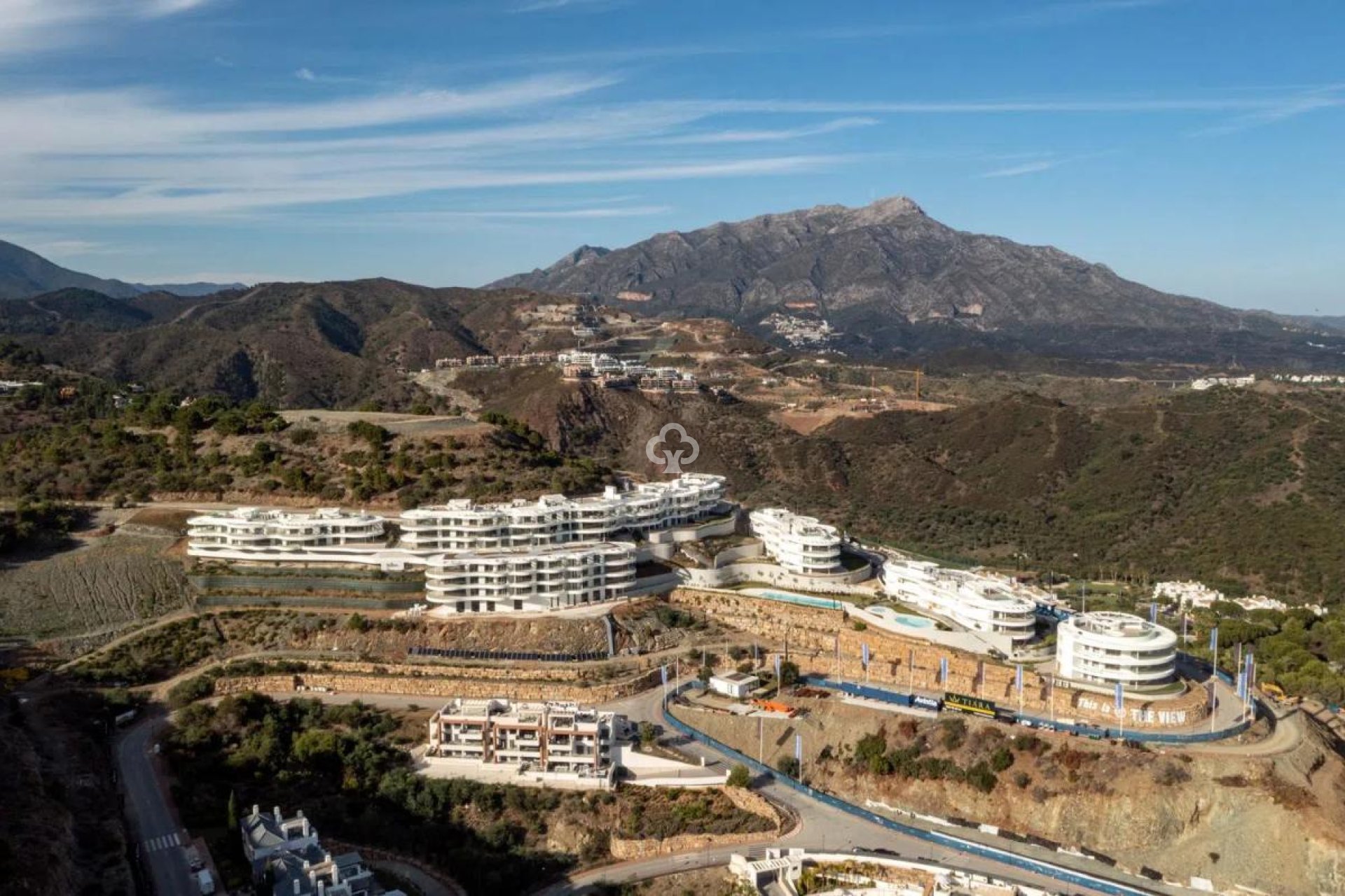 Neue Gebäude - Apartamentos -
Benahavís - Calle Islas Azores s/n