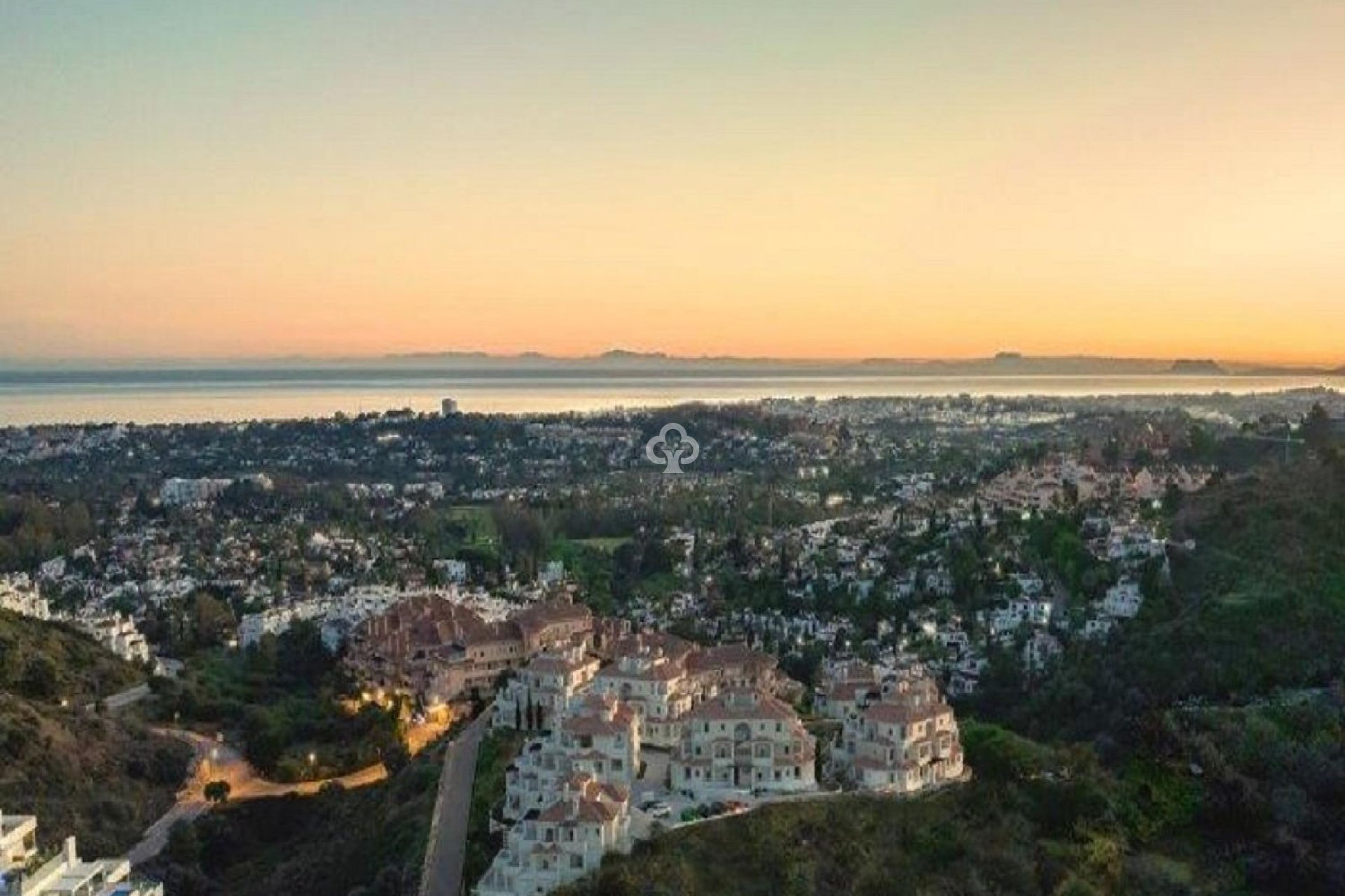 Neue Gebäude - Apartamentos -
Marbella - Calle Haza del Conde, 1 Z