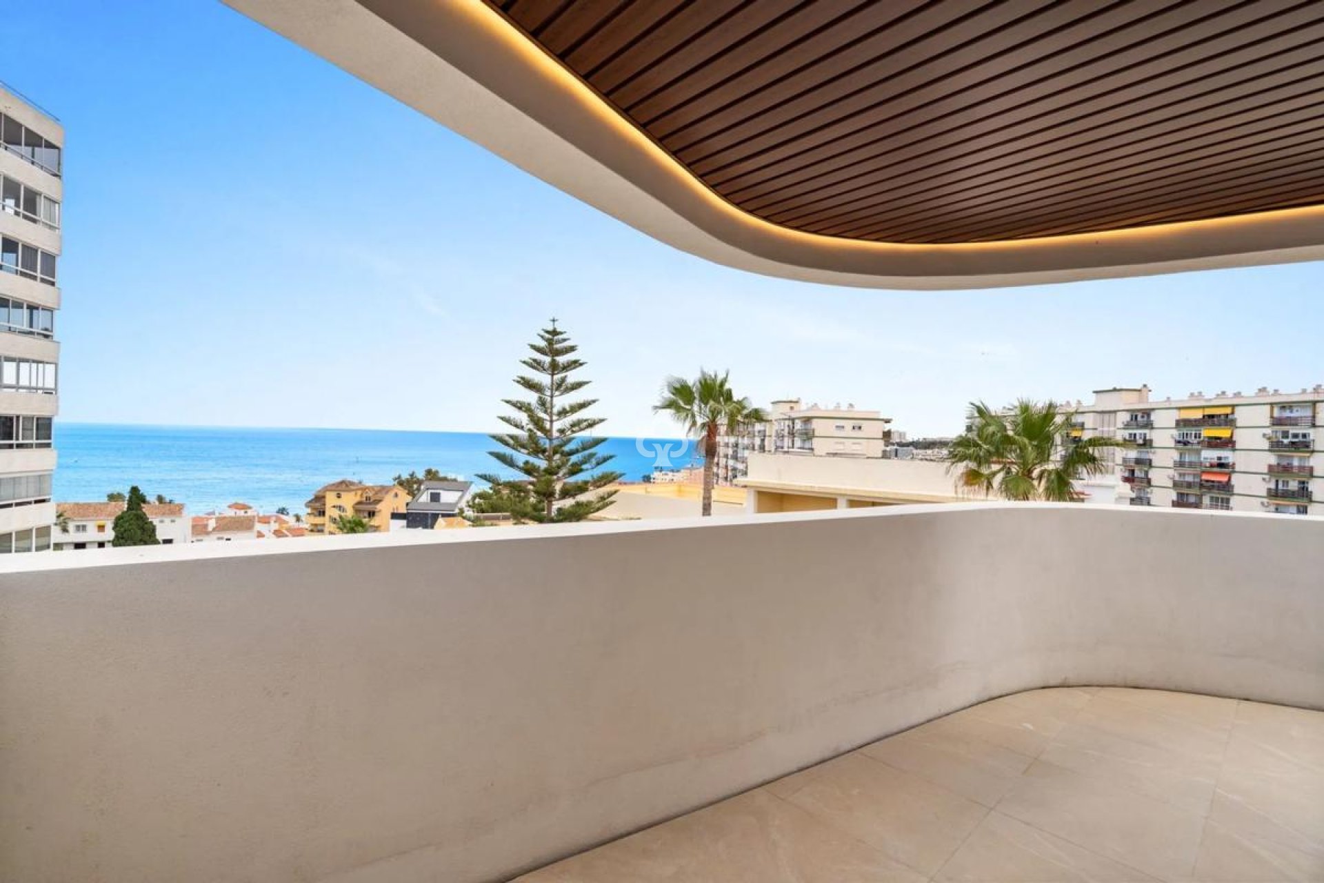 Neue Gebäude - Áticos -
Benalmádena - Avenida Los Abedules, 1