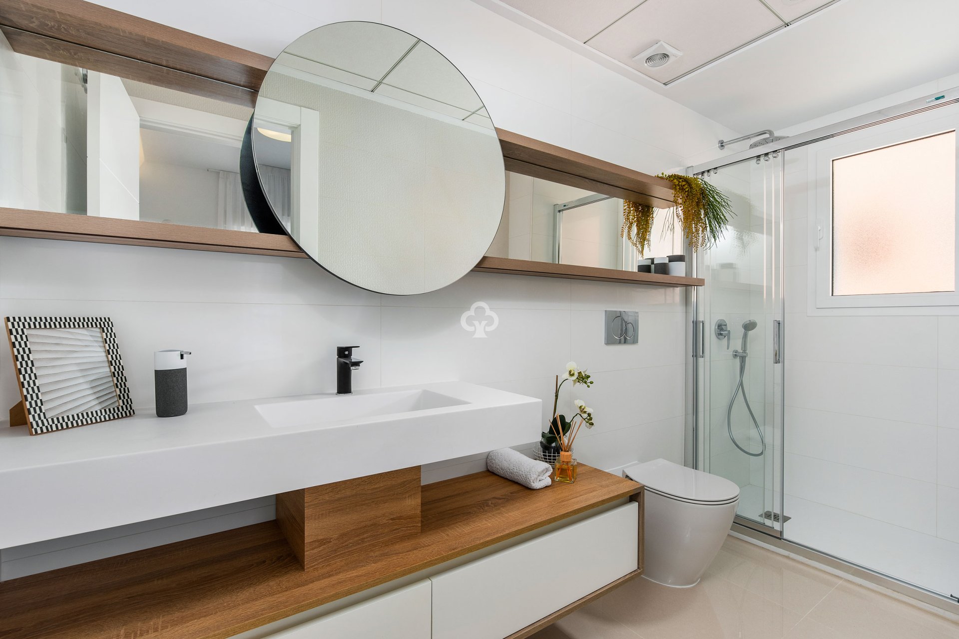 Neue Gebäude - Bajos -
Rojales - 03170