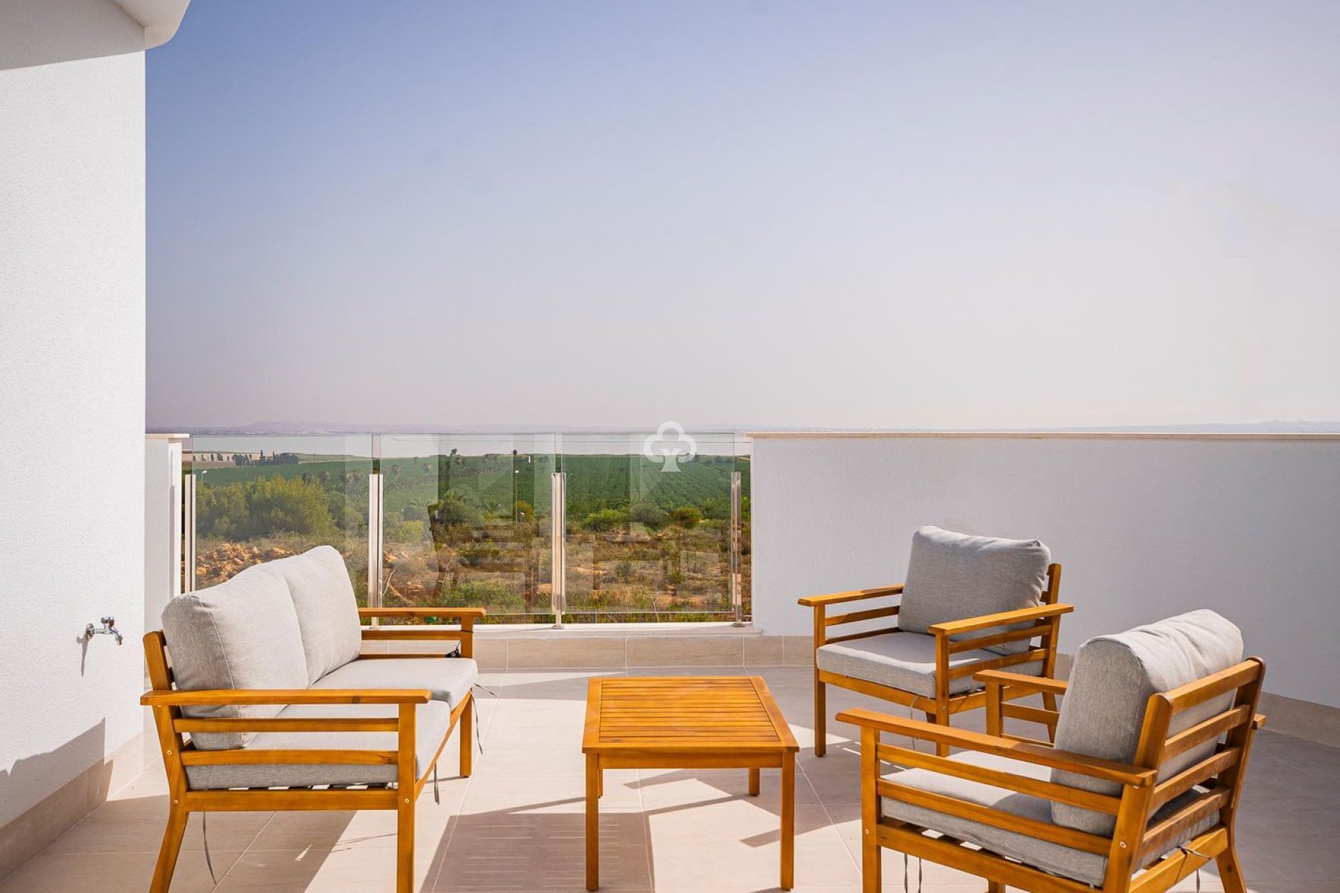 Neue Gebäude - Bungalows -
Torrevieja - 03186, Avenida Denia s/n