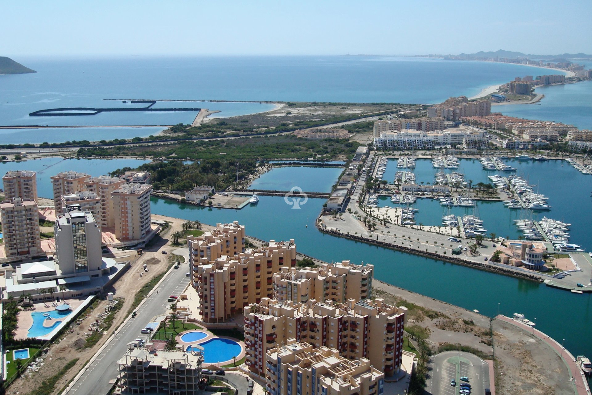 Neue Gebäude - Flats -
La Manga Del Mar Menor