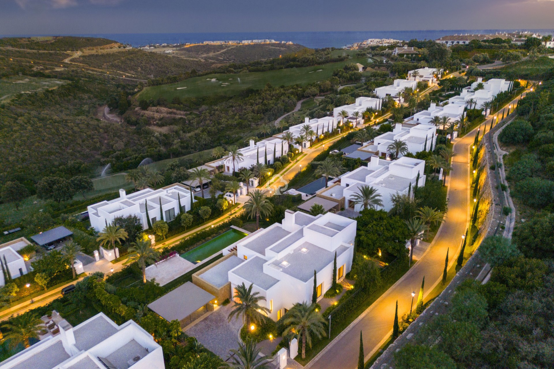 Neue Gebäude - Villas -
Casares - 29690