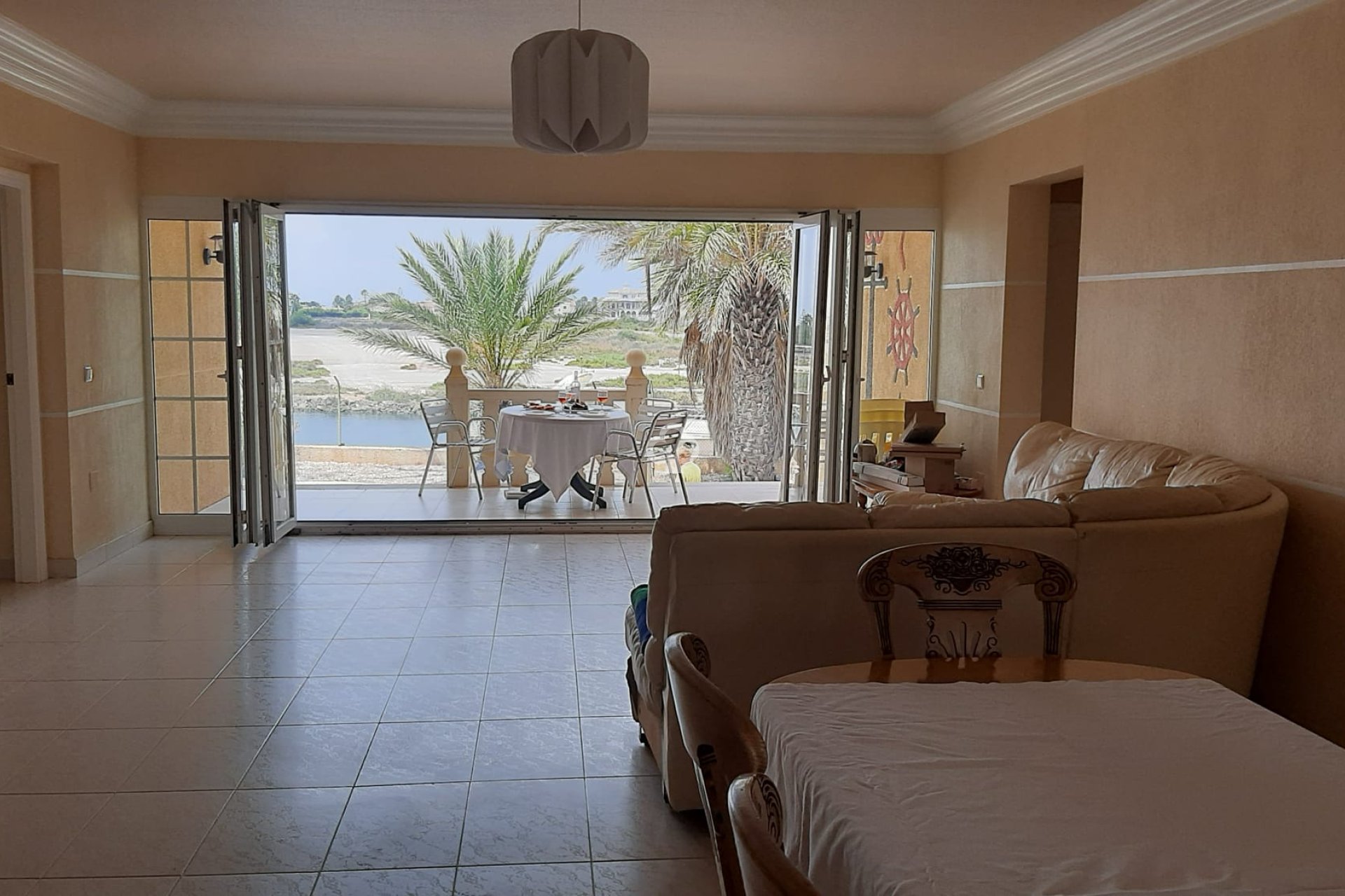 Neue Gebäude - Villas -
La Manga Del Mar Menor - 30380