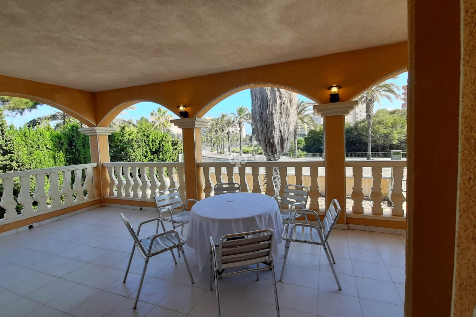 Neue Gebäude - Villas -
La Manga Del Mar Menor - 30380