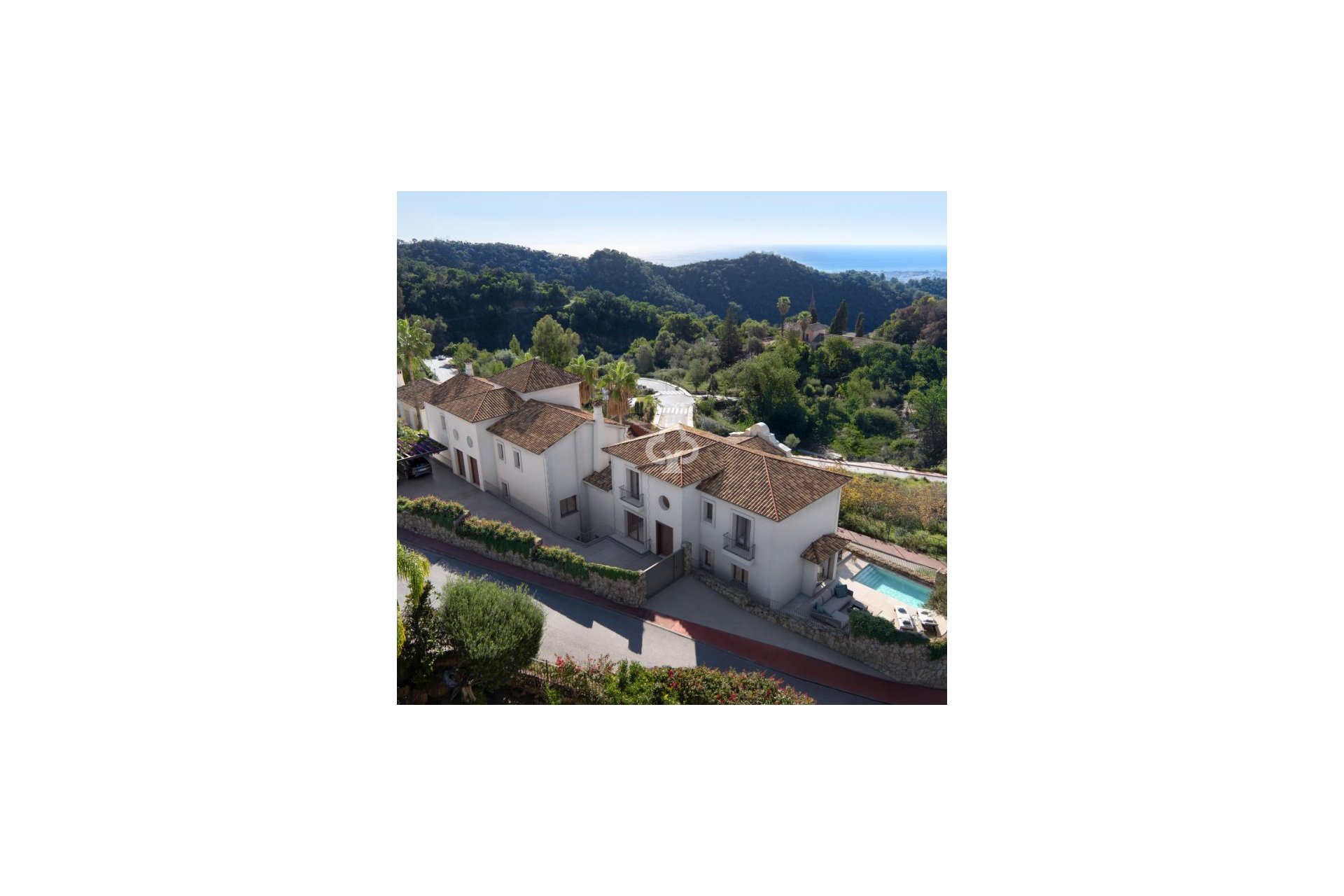 Neue Gebäude - Villas -
Málaga