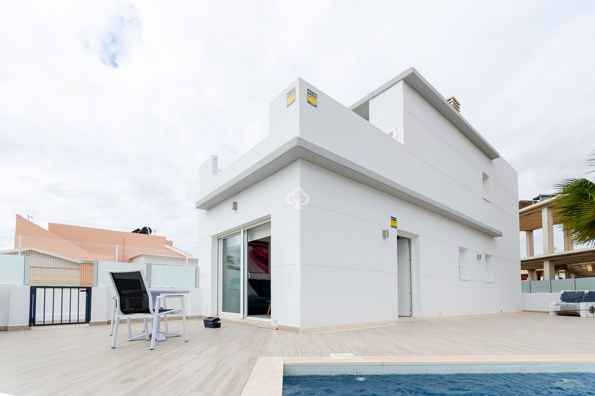 Neue Gebäude - Villas -
Torrevieja - 03184