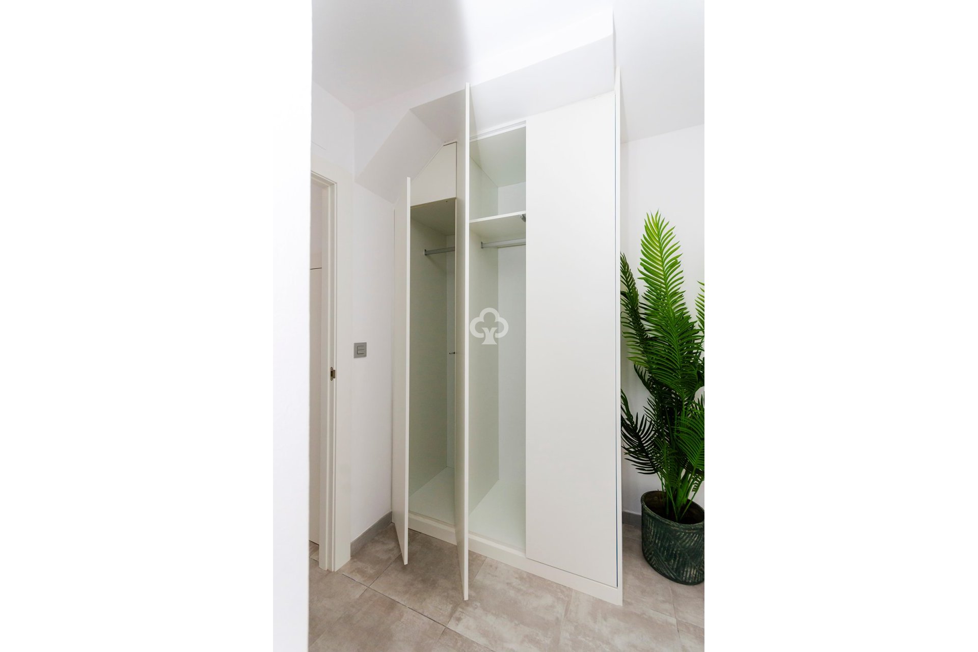 Neue Gebäude - Villas -
Torrevieja - 03184