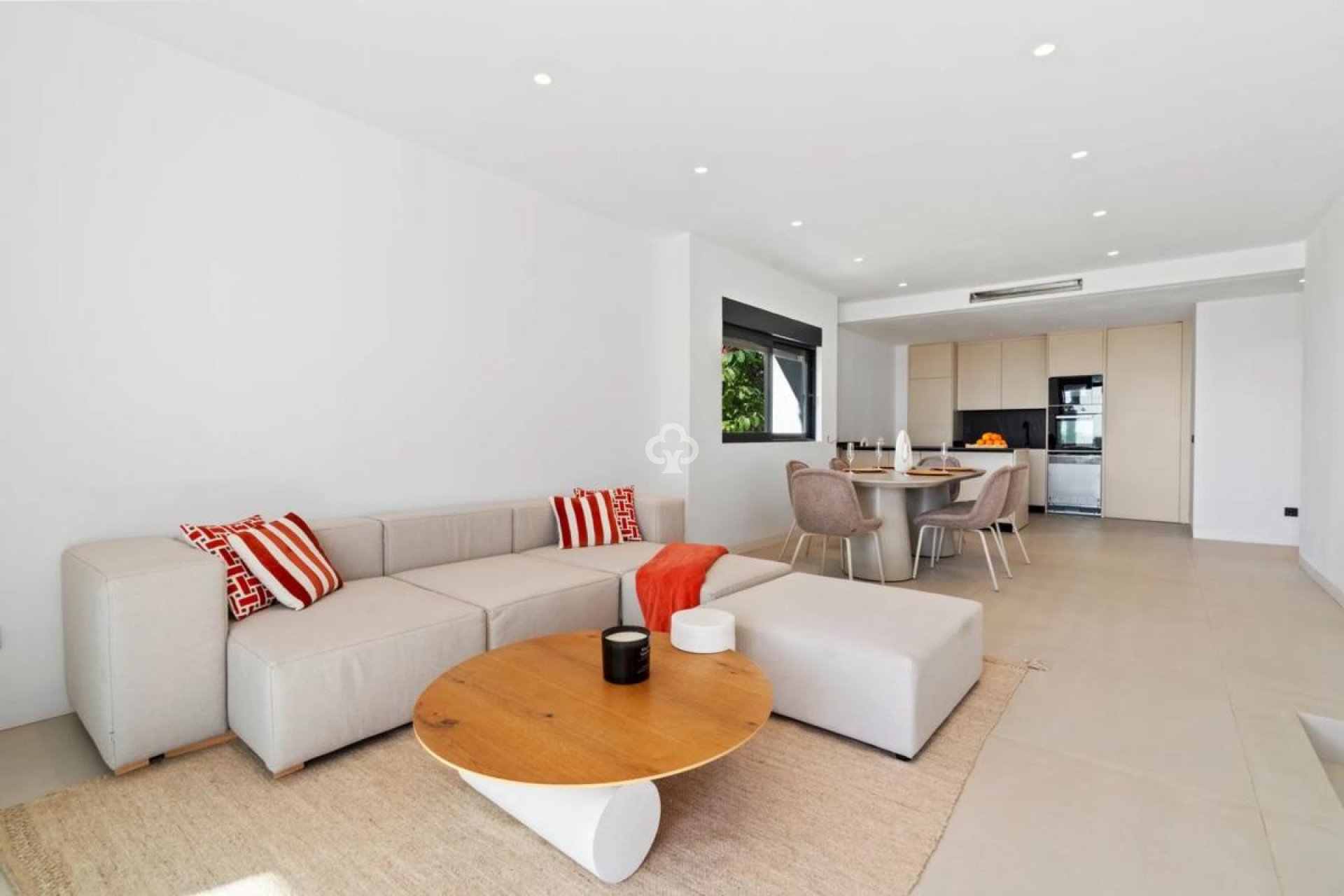 New Build - Adosados -
Estepona - Calle Tolox, 8