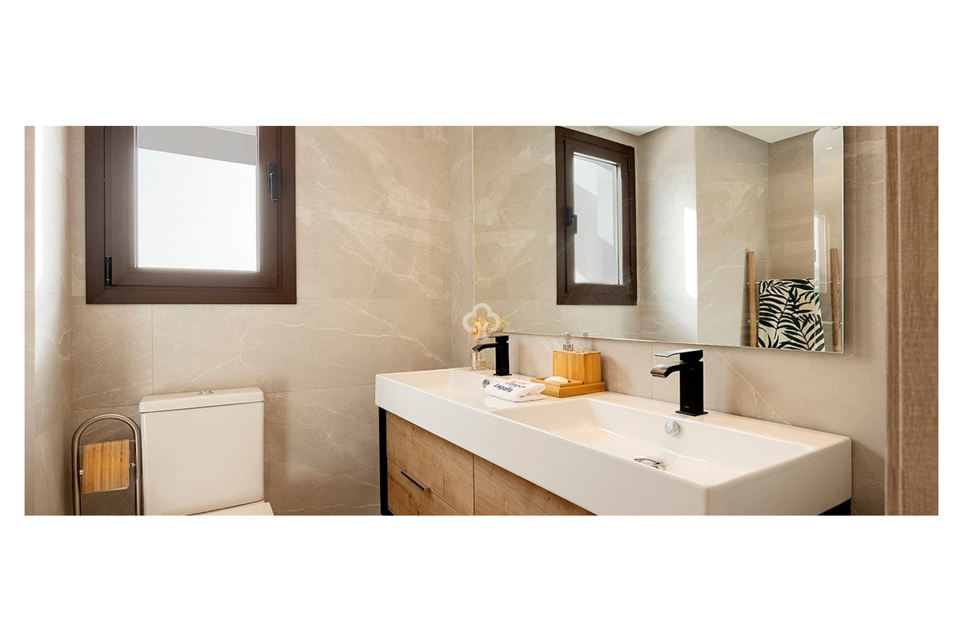 New Build - Adosados -
Istan - 29611