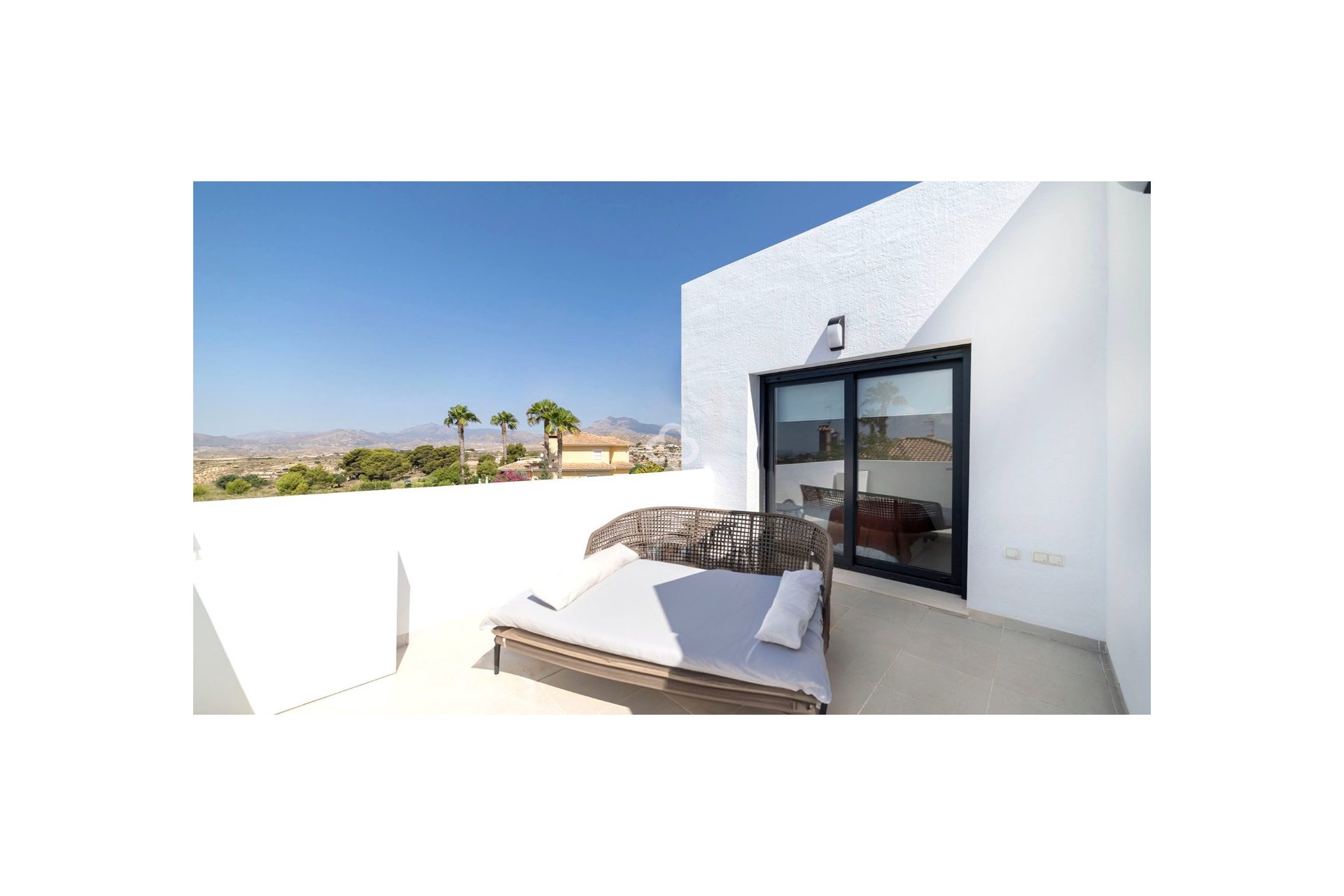 New Build - Detached villa -
Busot - 03111