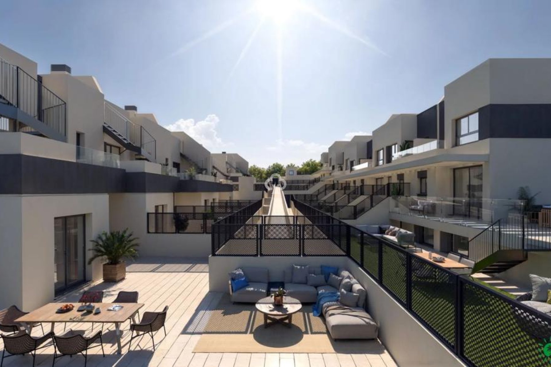 Nybyggnation - Adosados -
Nerja - Calle Londres s/n