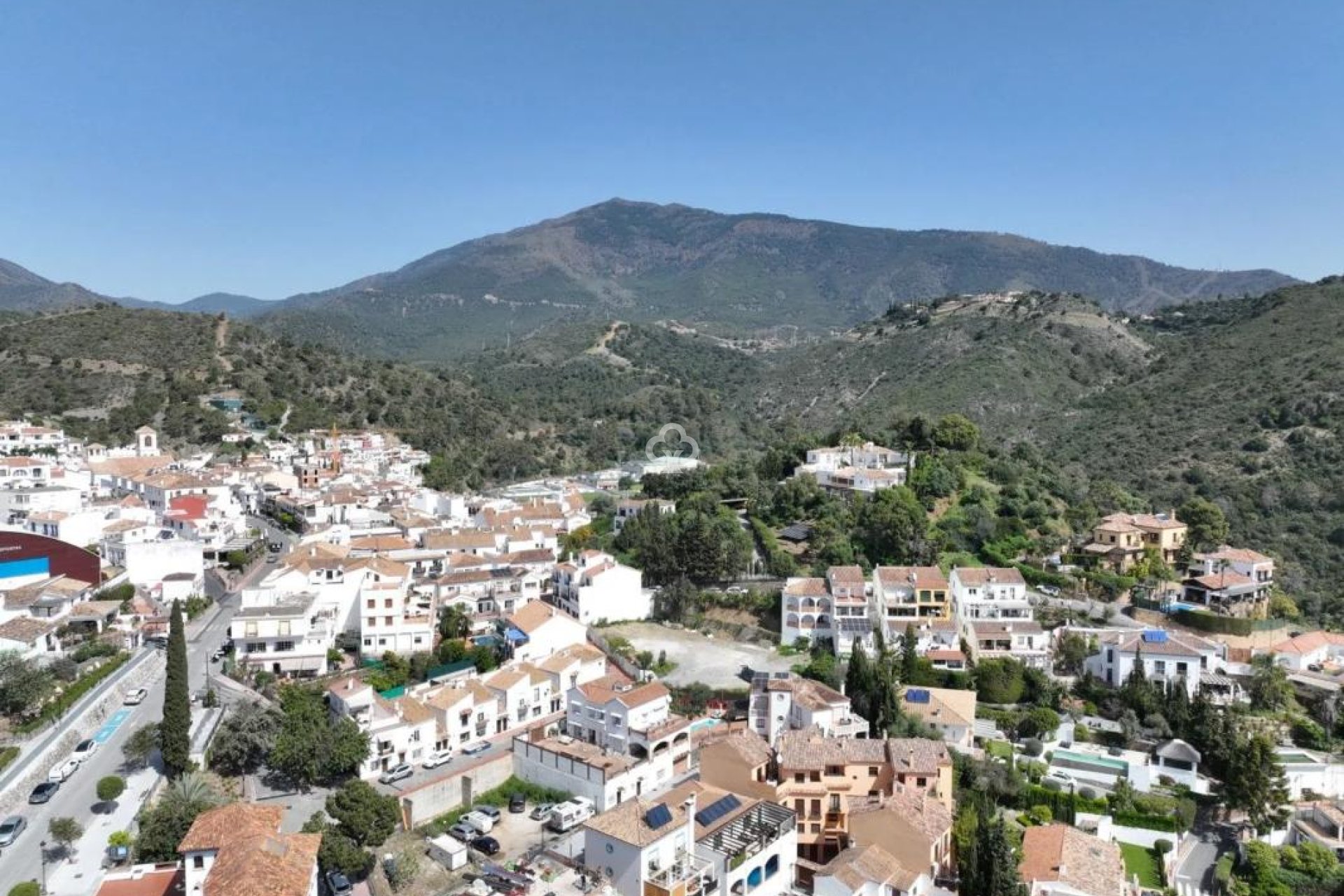 Nybyggnation - Áticos -
Benahavís - Calle Fuente Lirios, 14