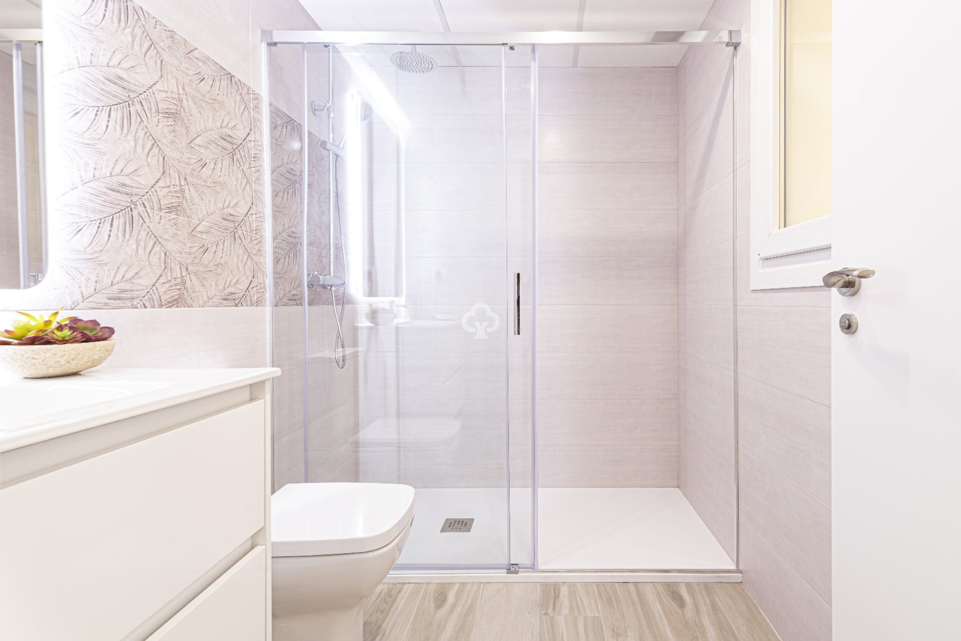 Obra nueva - Apartamentos -
La Manga Del Mar Menor - 30380