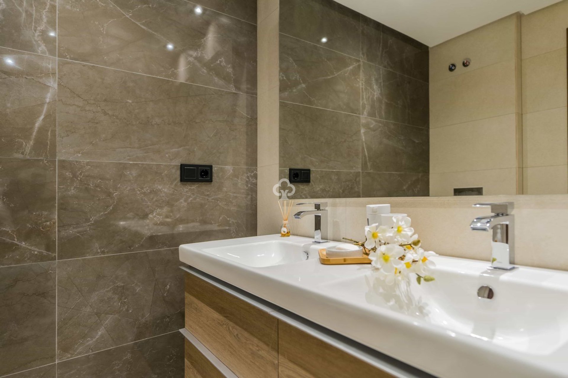 Obra nueva - Áticos -
Marbella - Urbanización Nueva Andalucía s/n