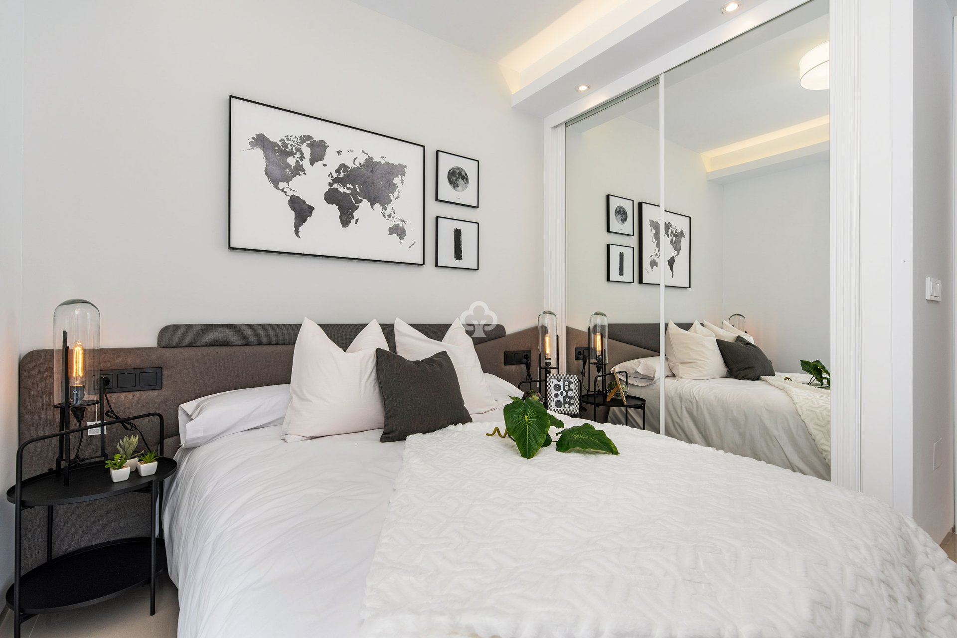 Obra nueva - Bajos -
Rojales - 03170