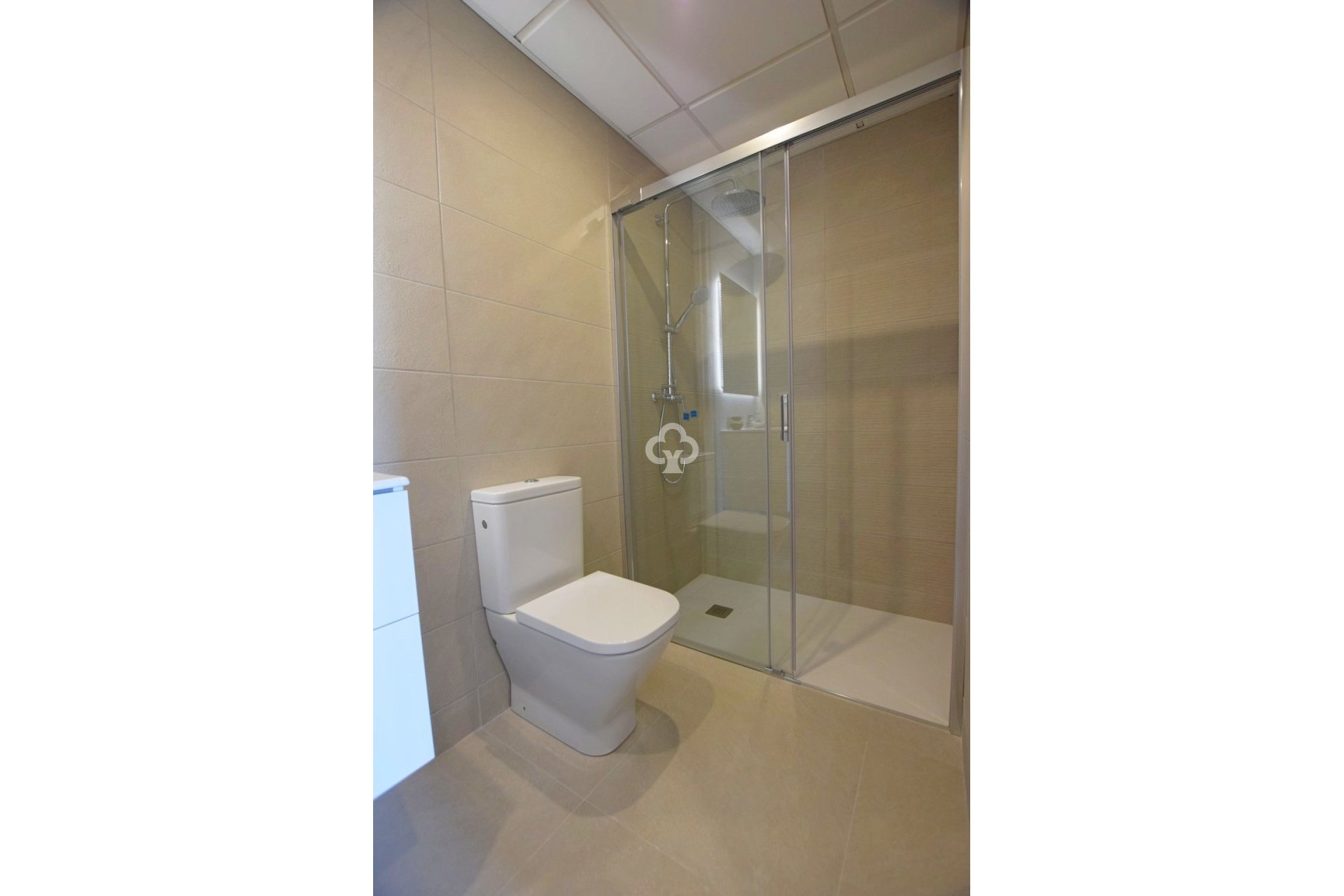 Obra nueva - Bajos -
Torrevieja - 03188