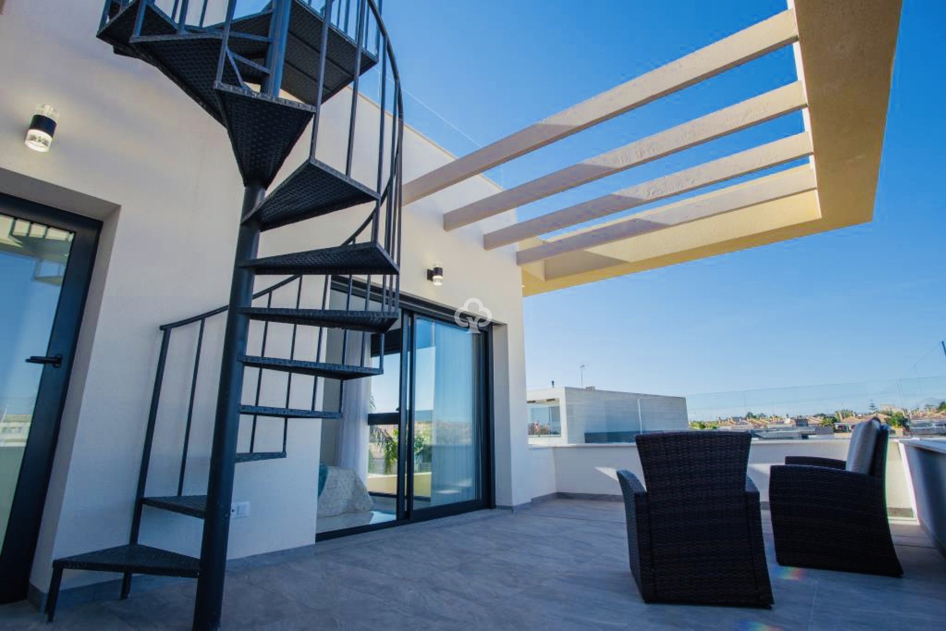 Obra nueva - Chalet independiente -
Los Montesinos - 03187