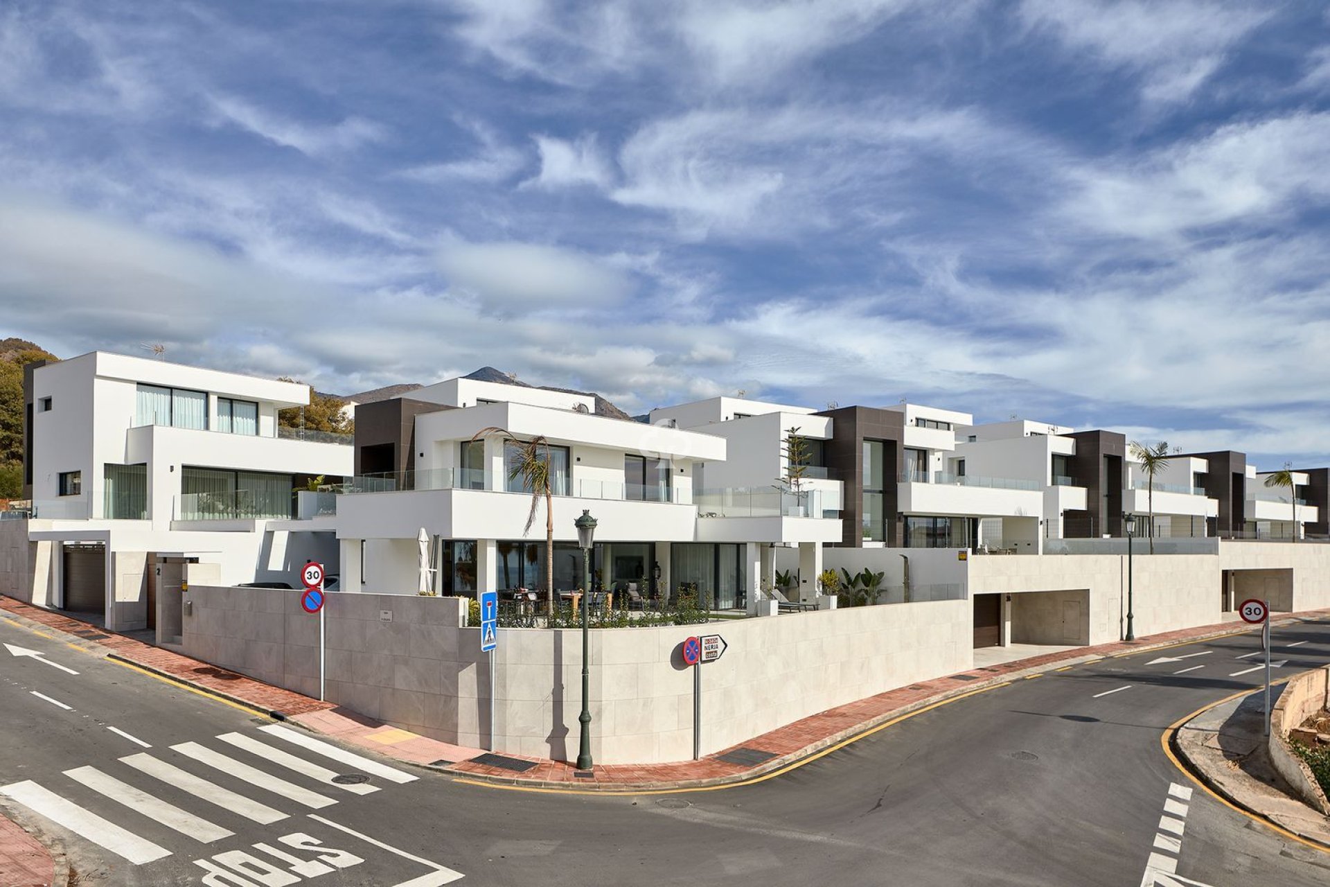 Obra nueva - Detached houses -
Nerja