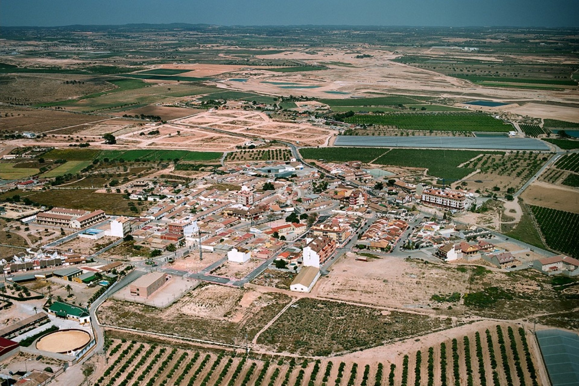 Obra nueva - Villas -
Avileses